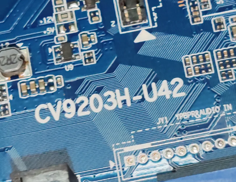 Материнская плата для телевизора CV9203H-U42, три в одном, проверена, с реальными фото, для 54-63V 600MA LC390TU1A 1366X768
Материнская плата для телевизора CV9203H-U42, три в одном, проверена, с реальными фото, для 54-63V 600MA LC390TU1A 1366X768