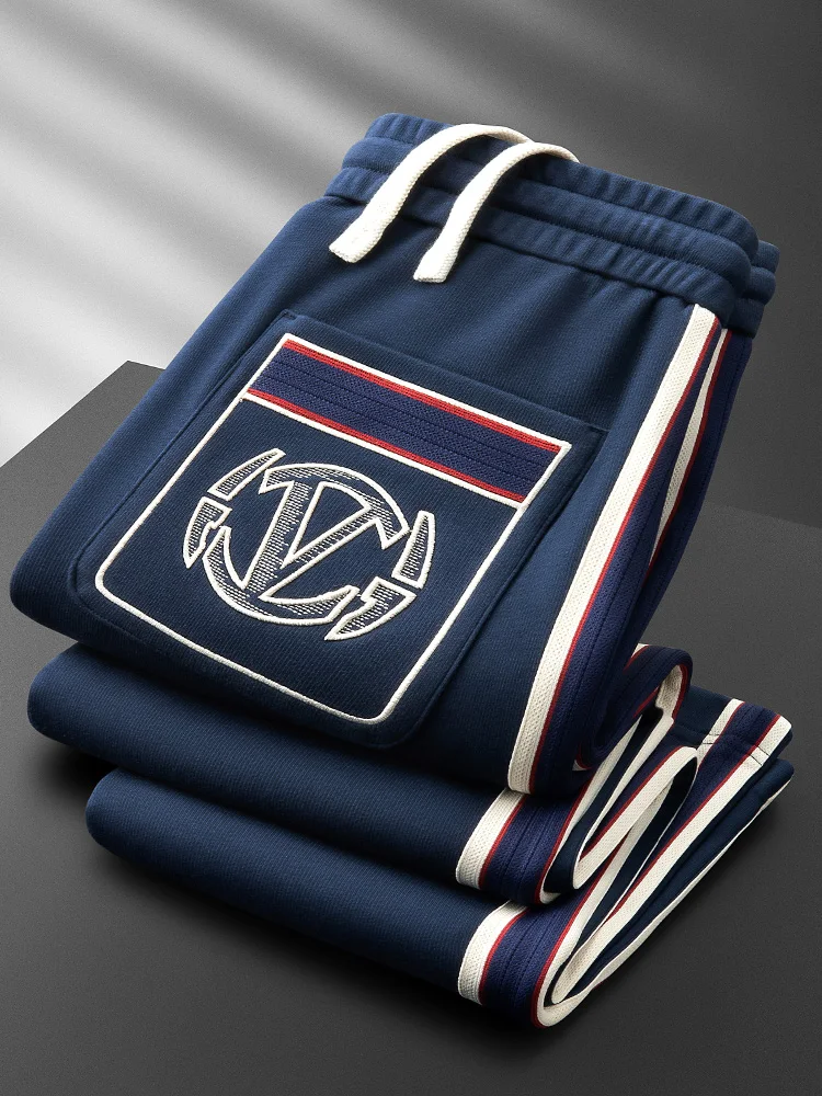 Модные осенне-зимние мужские брюки: повседневные, с вышивкой, из хлопка, прямого кроя, с карманами
Модные осенне-зимние мужские брюки: повседневные, с вышивкой, из хлопка, прямого кроя, с карманами