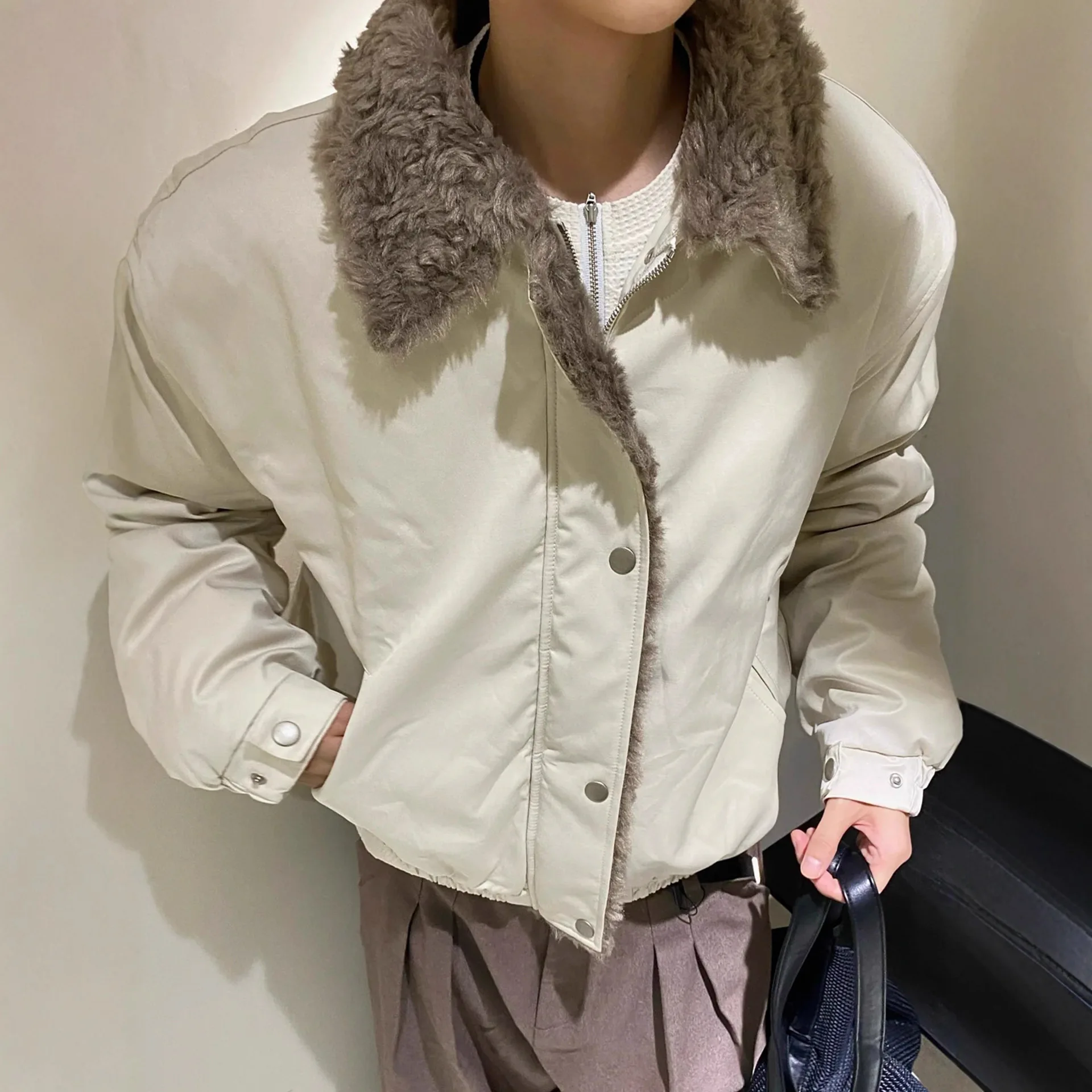 Fur Collar Army Green Jackets Mens Autumn Aviator Flight Pilot Airline Aviation History Retro Vintage Military Style Design Boxy
Fur Collar Army Green Jackets Mens Autumn Aviator Flight Pilot Airline Aviation History Retro Vintage Military Style Design Boxy