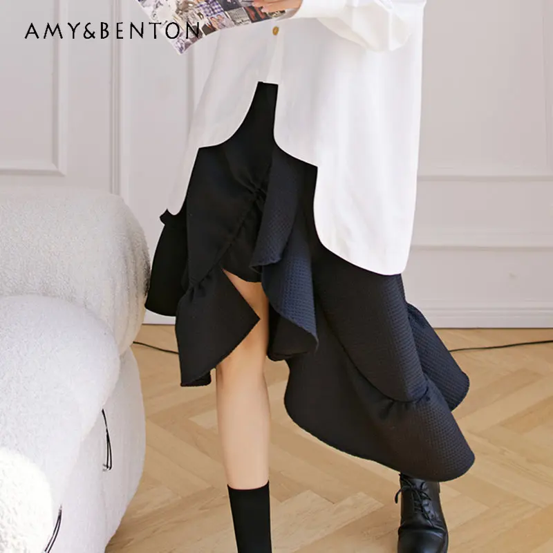 Autumn New Ruffled Black Skirt for Women Slimming Midi Vintage Fashion Wave Split Expansion Skirt for Ladies Casual Skirts
Autumn New Ruffled Black Skirt for Women Slimming Midi Vintage Fashion Wave Split Expansion Skirt for Ladies Casual Skirts