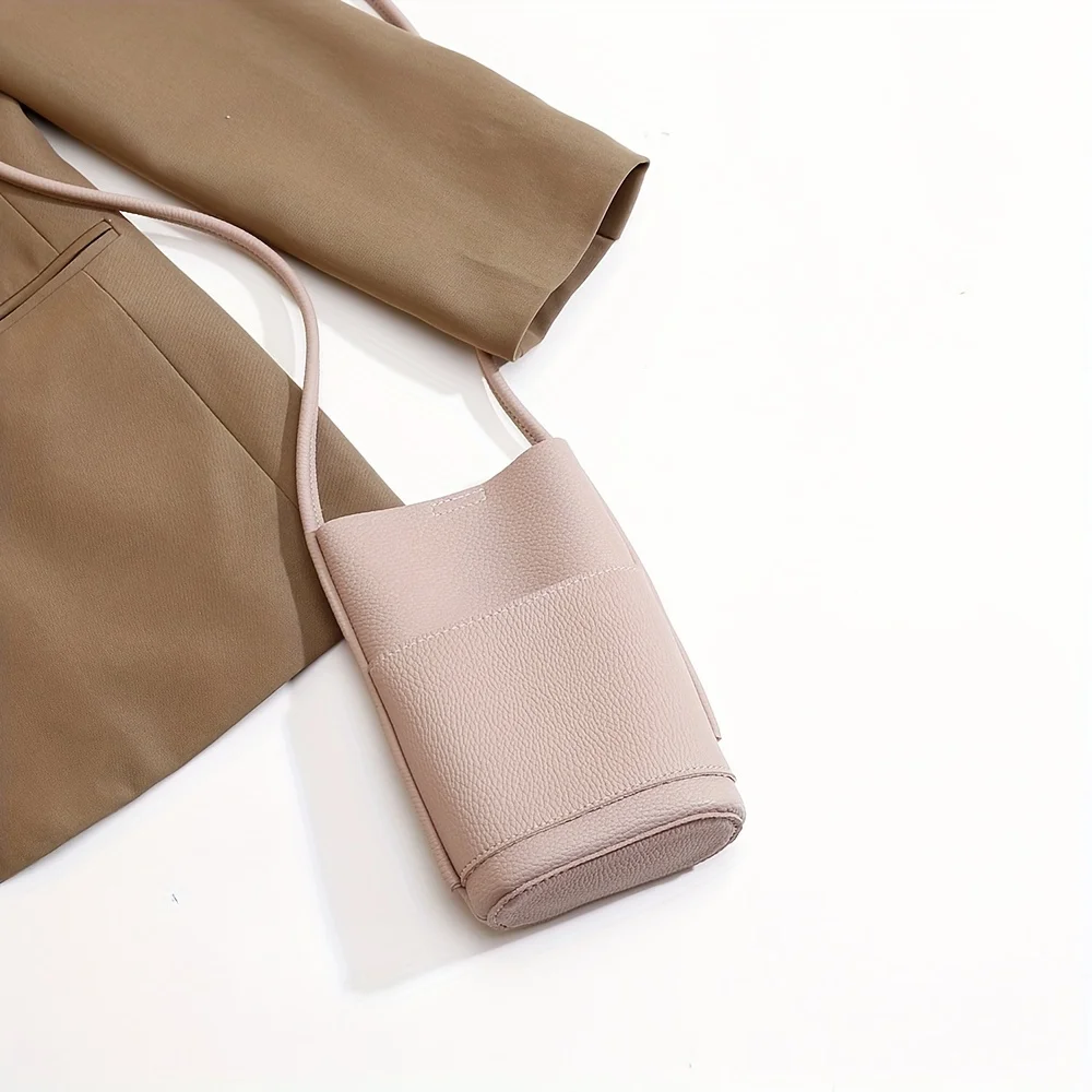 L-03 High-end Soft Leather Mobile Phone Bag, Foreign-style Versatile Walking and Shopping Mini Bag, One Shoulder Oblique Span Small Bag, Leather Textured Fabric, Wear-resistant, Dirt-resistant and Easy To Clean, Multi-functional City Mobile Phone Bag, Ide
L-03 High-end Soft Leather Mobile Phone Bag, Foreign-style Versatile Walking and Shopping Mini Bag, One Shoulder Oblique Span Small Bag, Leather Textured Fabric, Wear-resistant, Dirt-resistant and Easy To Clean, Multi-functional City Mobile Phone Bag, Ide