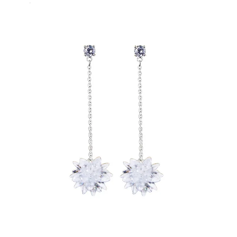 Long Snowflake Tassel Earrings, Women's Pure Silver Needle, Sparkling Ice Flower Earrings, Ear String
Long Snowflake Tassel Earrings, Women's Pure Silver Needle, Sparkling Ice Flower Earrings, Ear String