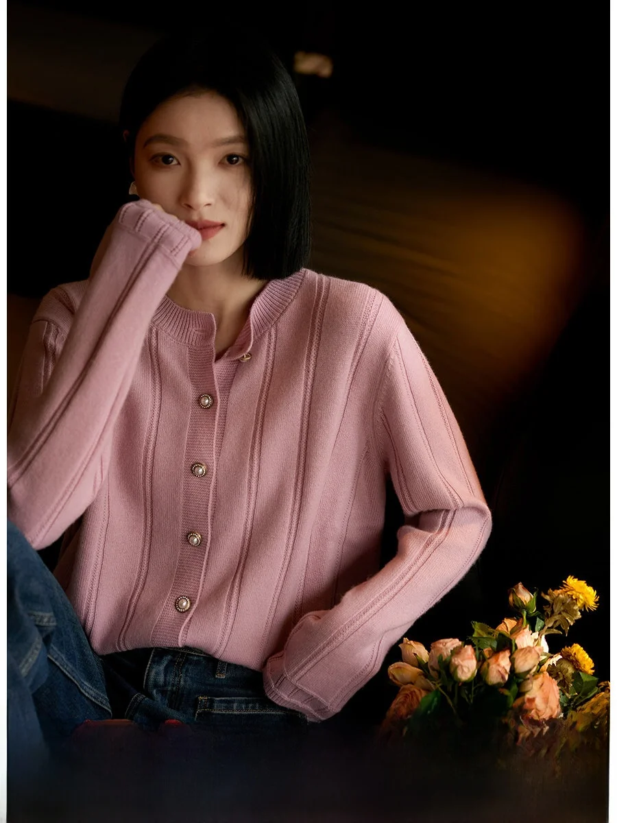 Xhange Wool Camere Knitted Open Cardigan Women's Sle Casual French Faion Long Sve Low round Ne Buttoned Coat
Xhange Wool Camere Knitted Open Cardigan Women's Sle Casual French Faion Long Sve Low round Ne Buttoned Coat