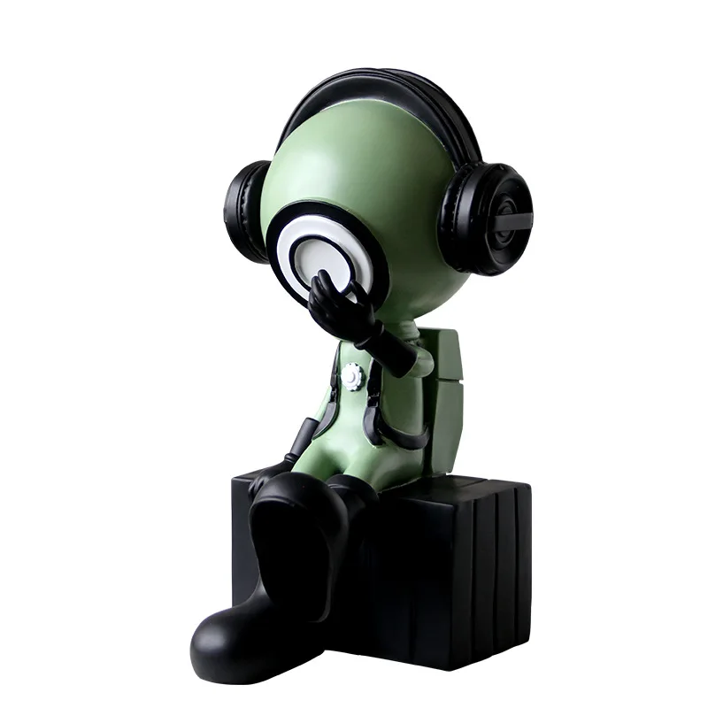 Modern simple cartoon earphones, astronaut ornaments Internet celebrity trends, figure model room living room
Modern simple cartoon earphones, astronaut ornaments Internet celebrity trends, figure model room living room