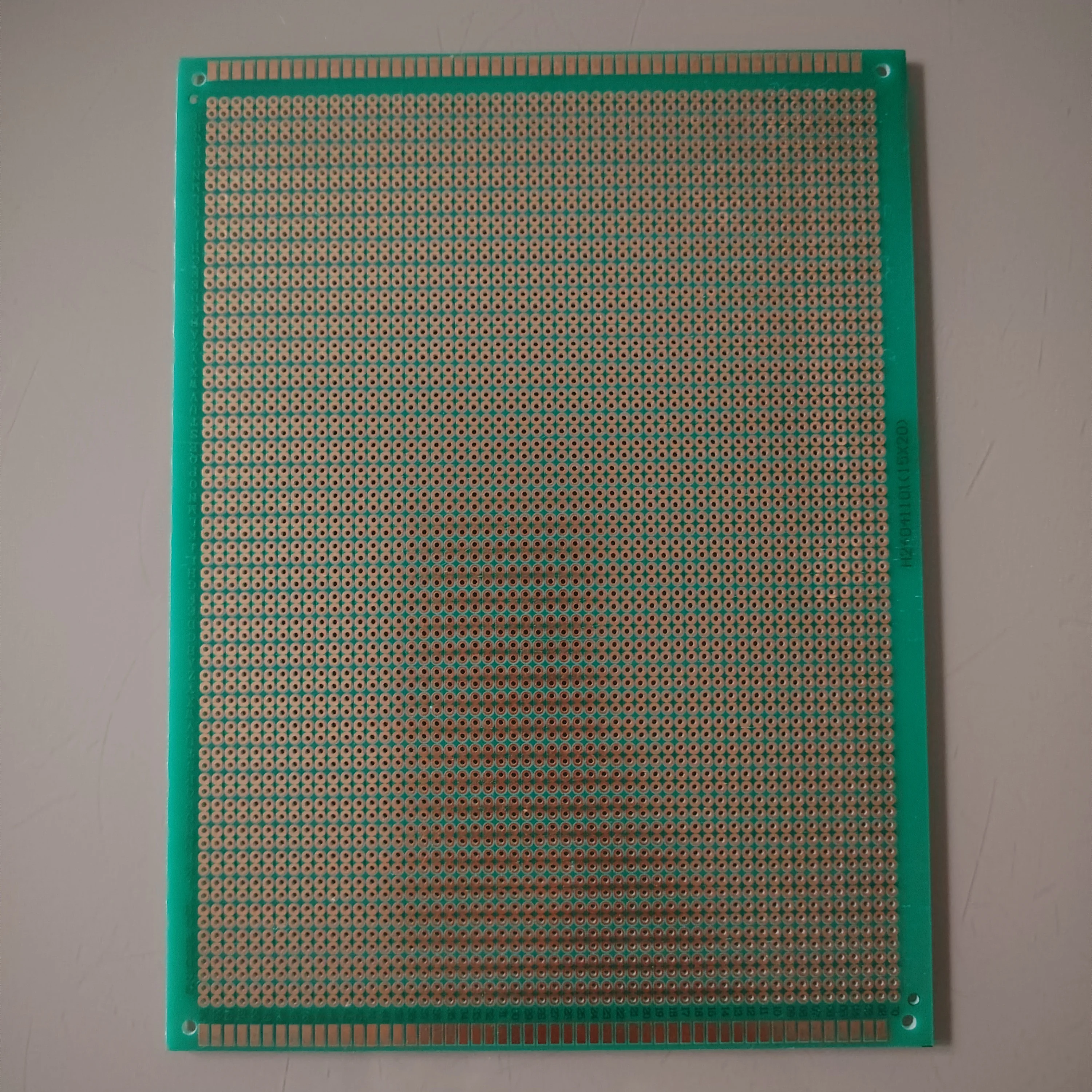 2pcs/lot Single Side FR4 Fiberglass 15x20cm 2er joint hole Stripboard Veroboard vero circuit board breadboard prototyping pcb
2pcs/lot Single Side FR4 Fiberglass 15x20cm 2er joint hole Stripboard Veroboard vero circuit board breadboard prototyping pcb