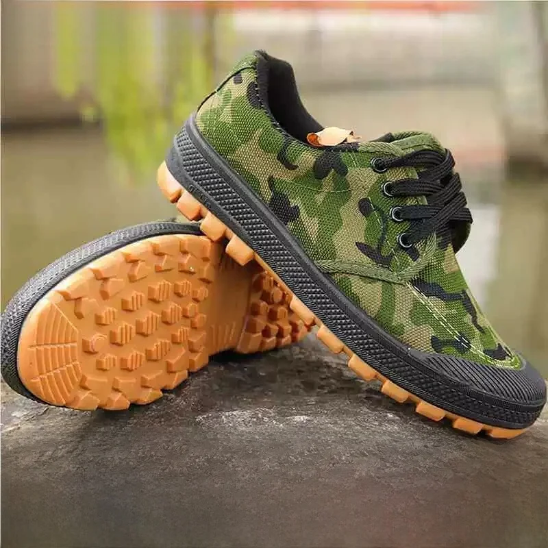 Thickened Bull Tendon Sole Liberation Shoes Men's Large Size Anti-slip Wear-resistant Field Work Canvas Labor Protection Camo...
Thickened Bull Tendon Sole Liberation Shoes Men's Large Size Anti-slip Wear-resistant Field Work Canvas Labor Protection Camo...