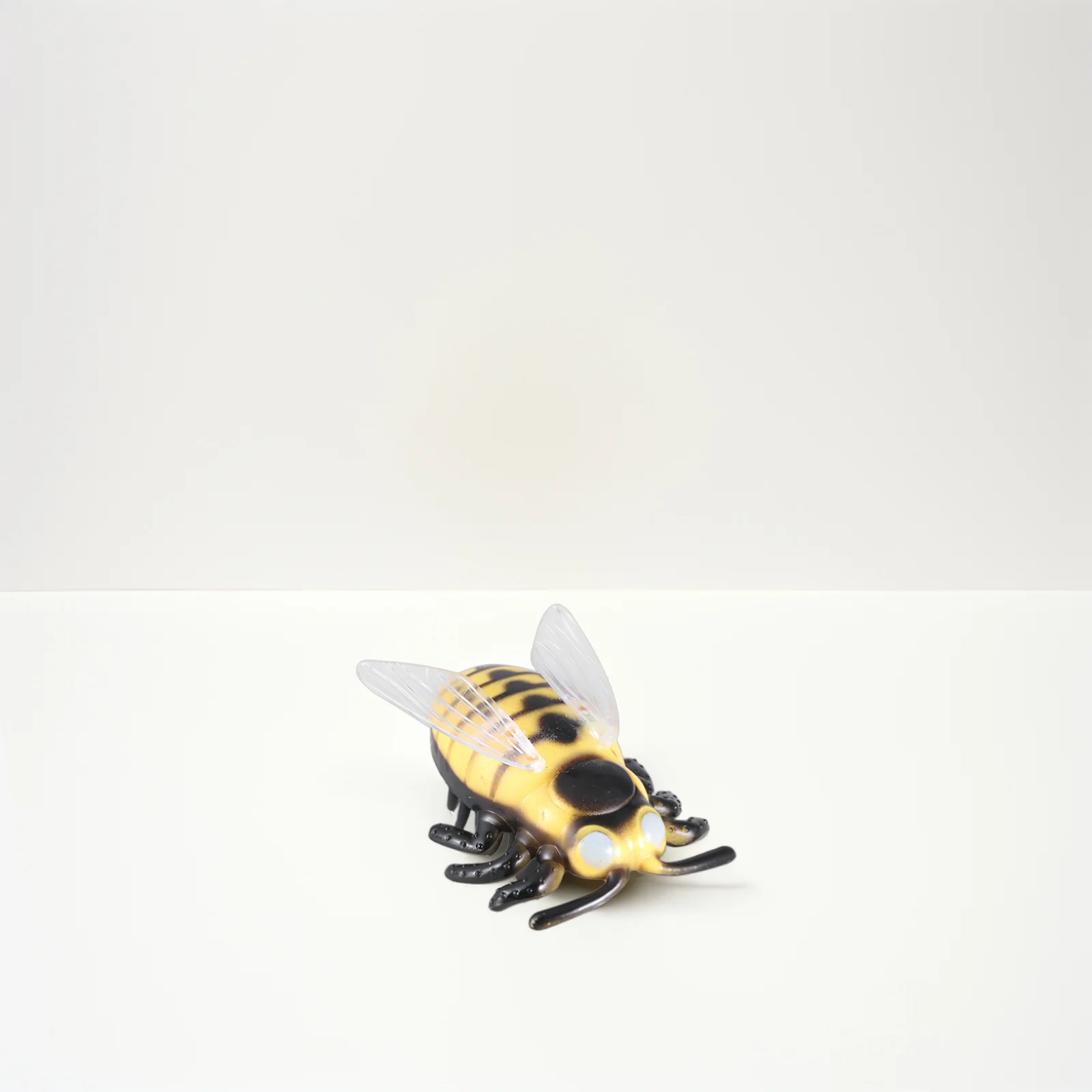 2 Pcs Simulation Insect Toys Cat Teaser Interactive Automated Motorized Kitten Moving
2 Pcs Simulation Insect Toys Cat Teaser Interactive Automated Motorized Kitten Moving
