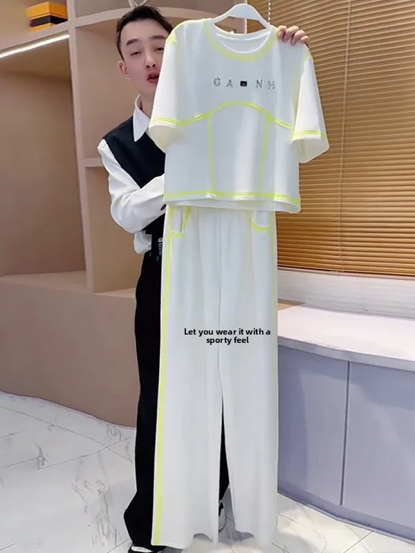 Summer Casual Sportswear Set Women's Loose Slimming White Short Sleeve T-Shirt Wide Leg Pants Two Piece Set Fashionable Europ...
Summer Casual Sportswear Set Women's Loose Slimming White Short Sleeve T-Shirt Wide Leg Pants Two Piece Set Fashionable Europ...