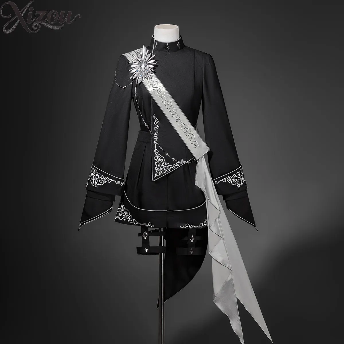 Gothic Lolita Prince Outfit Unisex Set Long Sleeve Top Shorts Silver Sash Ribbon Retro Court Punk Anime Cosplay Spring Autumn
Gothic Lolita Prince Outfit Unisex Set Long Sleeve Top Shorts Silver Sash Ribbon Retro Court Punk Anime Cosplay Spring Autumn