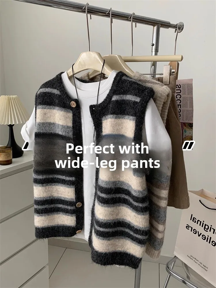 Retro Striped Vest Top Women's Spring Autumn Layering Base round Neck Open Cardigan Sweater Shoulder Pad Winter Fashionable
Retro Striped Vest Top Women's Spring Autumn Layering Base round Neck Open Cardigan Sweater Shoulder Pad Winter Fashionable
