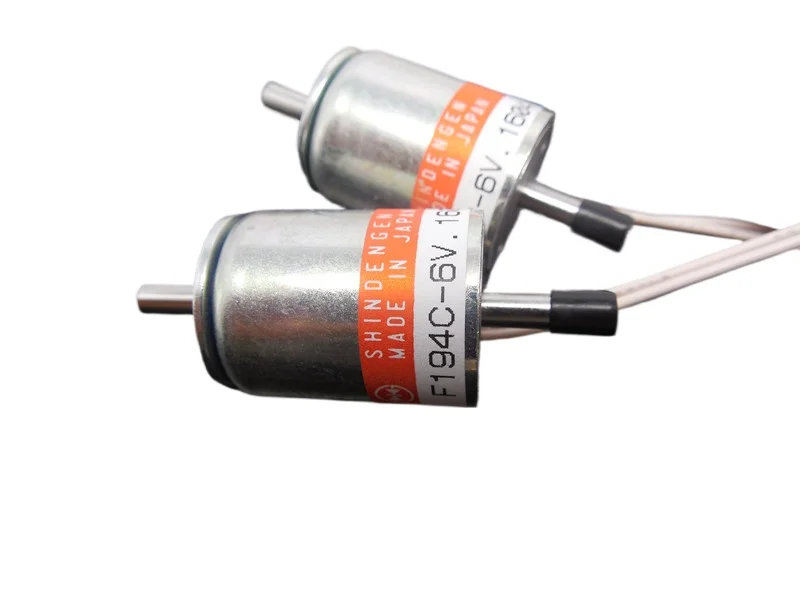 Japan's new electric element electromagnet M194C-24V/12V/6V F194C-6V F194C-12V M141C-3
Japan's new electric element electromagnet M194C-24V/12V/6V F194C-6V F194C-12V M141C-3