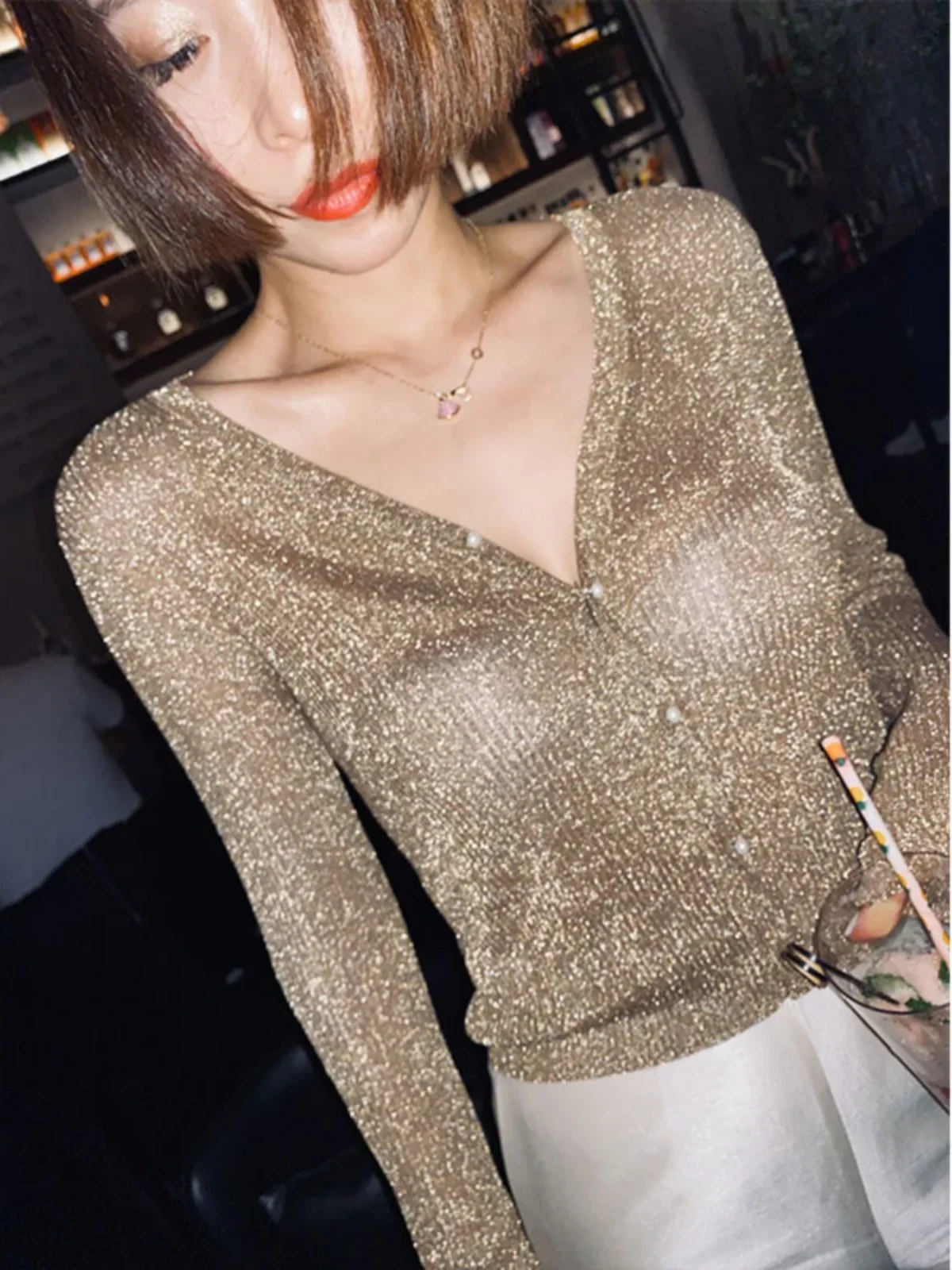 iny шелковый вязаный открытый кардиган с v-образным вырезом женский весенне-осенний тонкий верхний свитер куртка топ корейский Sle Long Sve
iny шелковый вязаный открытый кардиган с v-образным вырезом женский весенне-осенний тонкий верхний свитер куртка топ корейский Sle Long Sve