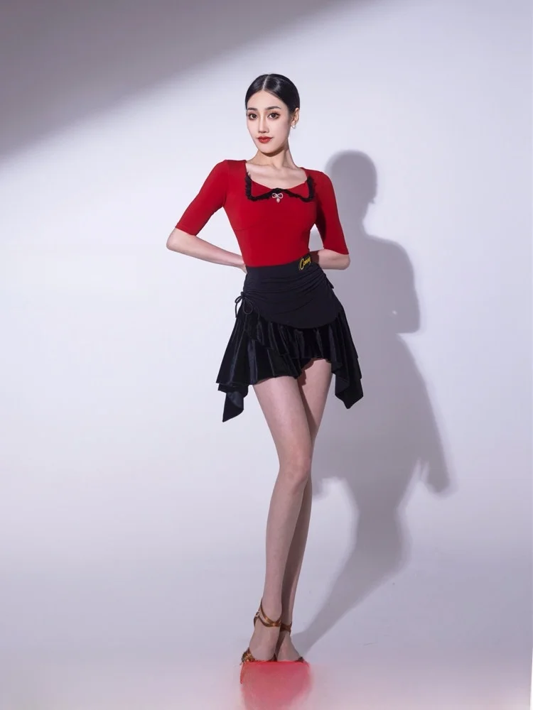 Professional Latin Dance Skirt Practice Uniform Women's Top Half Skirt Dance Clothes Adult Dancing Suit Spring Summer New Model
Professional Latin Dance Skirt Practice Uniform Women's Top Half Skirt Dance Clothes Adult Dancing Suit Spring Summer New Model