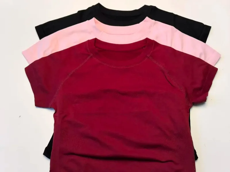 DFCF Camiseta de yoga sin costuras de manga corta para mujer - Camiseta transpirable de secado rápido para fitness, correr
DFCF Camiseta de yoga sin costuras de manga corta para mujer - Camiseta transpirable de secado rápido para fitness, correr