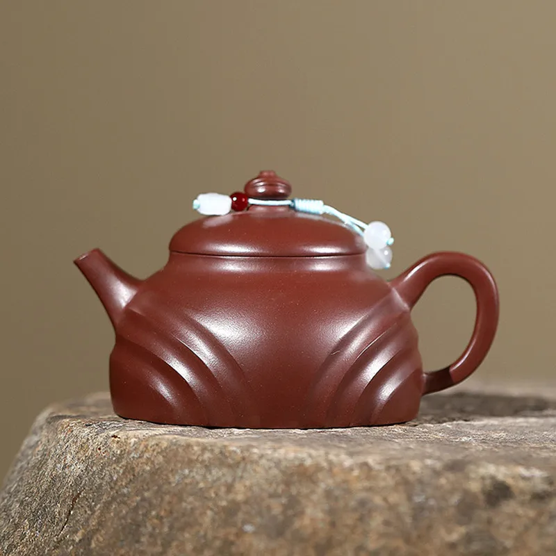Chinese Yixing Purple Clay Teapot Tradition Handmade Tea Pot Hand-carved Kettle Beauty Tea Infuser Household Zisha Teaware 180ml
Chinese Yixing Purple Clay Teapot Tradition Handmade Tea Pot Hand-carved Kettle Beauty Tea Infuser Household Zisha Teaware 180ml