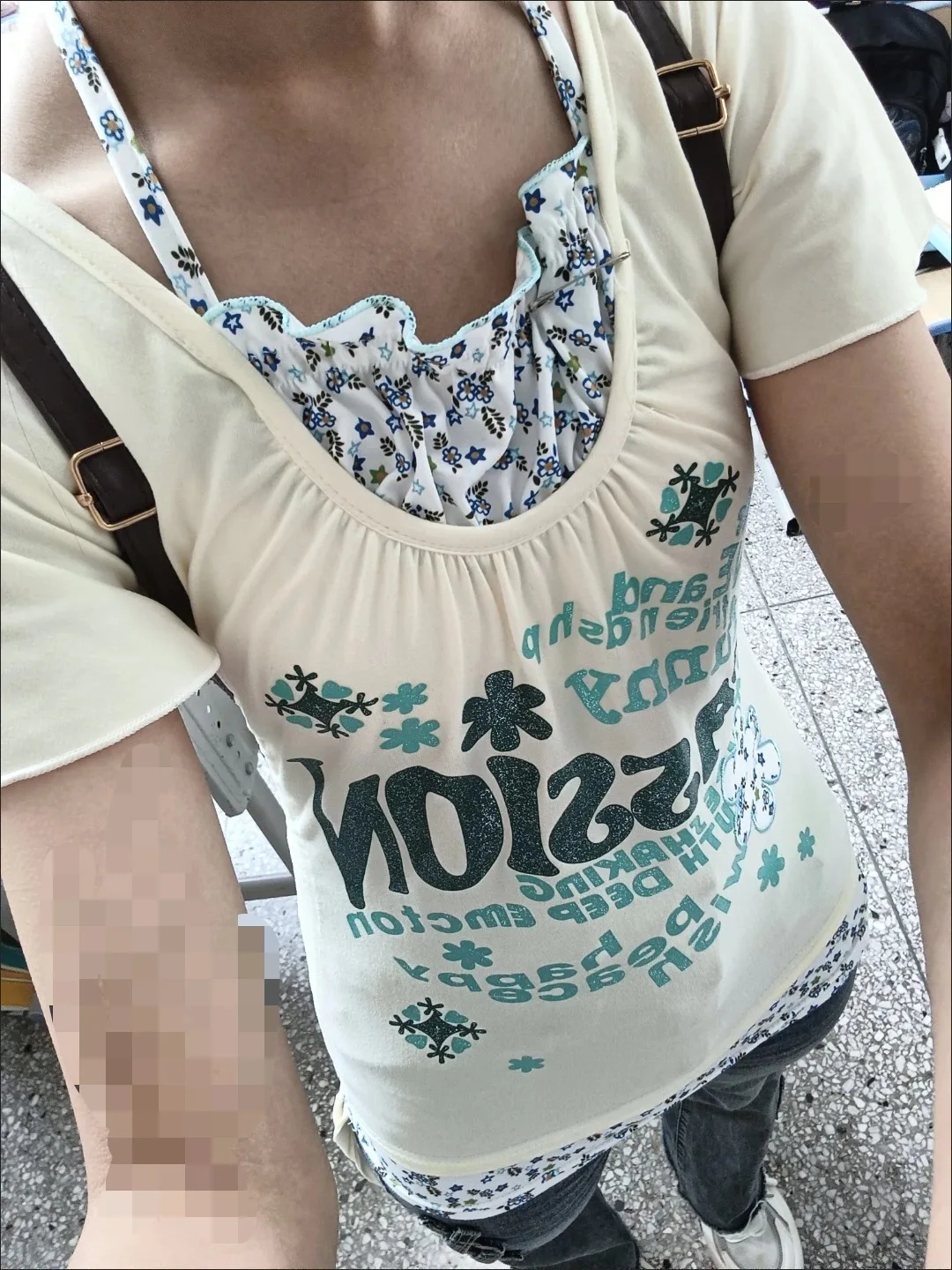 Kimotimo Vintage Printed Patchwork Halter T-shirt Women 2025 Summer Bandage Slim Fit Waist Short Sleeve Tees Sweet Y2k Crop Top
Kimotimo Vintage Printed Patchwork Halter T-shirt Women 2025 Summer Bandage Slim Fit Waist Short Sleeve Tees Sweet Y2k Crop Top