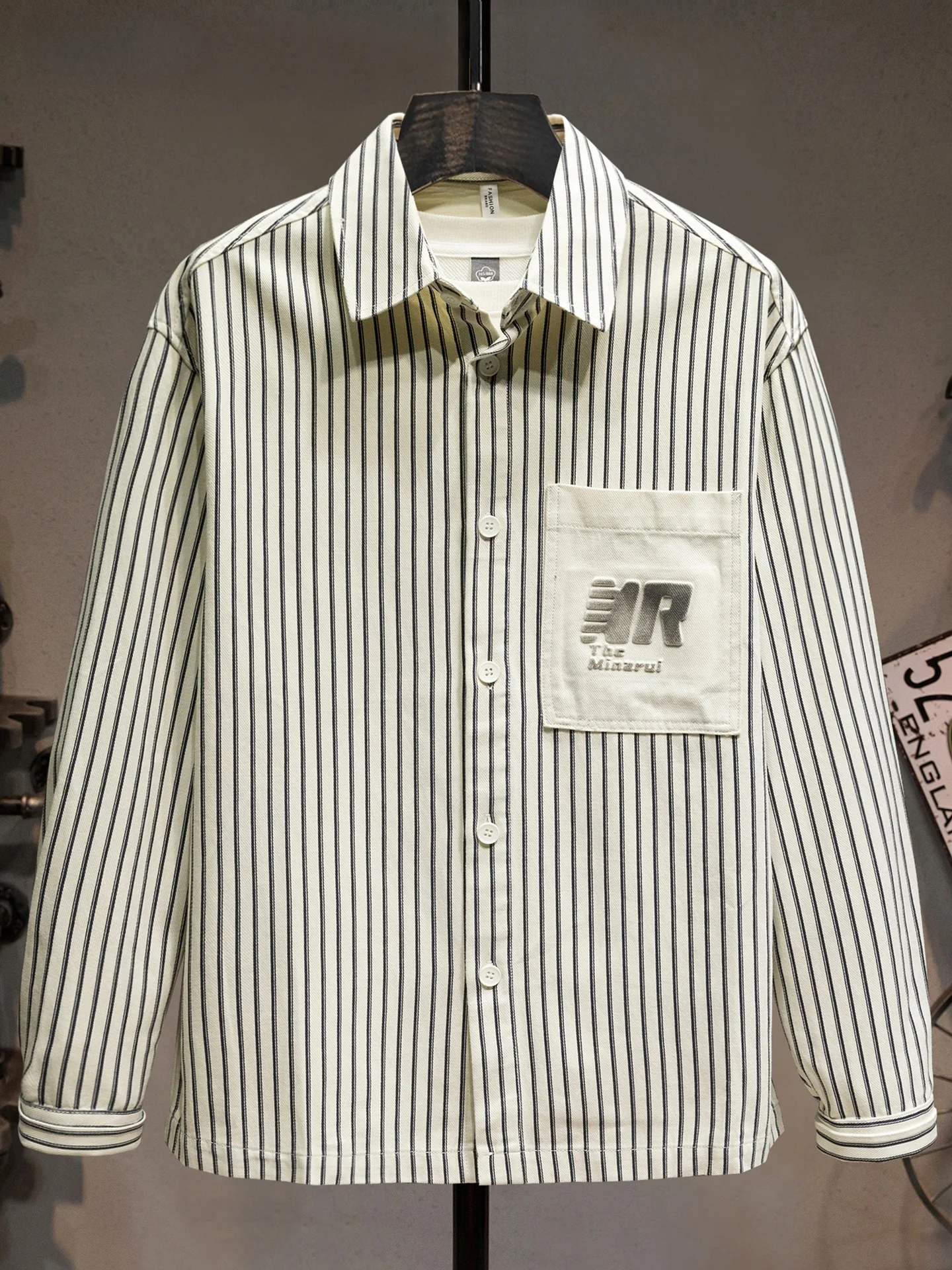 Мужская хлопковая рубашка с длинным рукавом в ретро-стиле, новинка 2025 года, высококачественная, из чистого хлопка, с цветным плетением, рабочая одежда, верхняя одежда, топ
Мужская хлопковая рубашка с длинным рукавом в ретро-стиле, новинка 2025 года, высококачественная, из чистого хлопка, с цветным плетением, рабочая одежда, верхняя одежда, топ