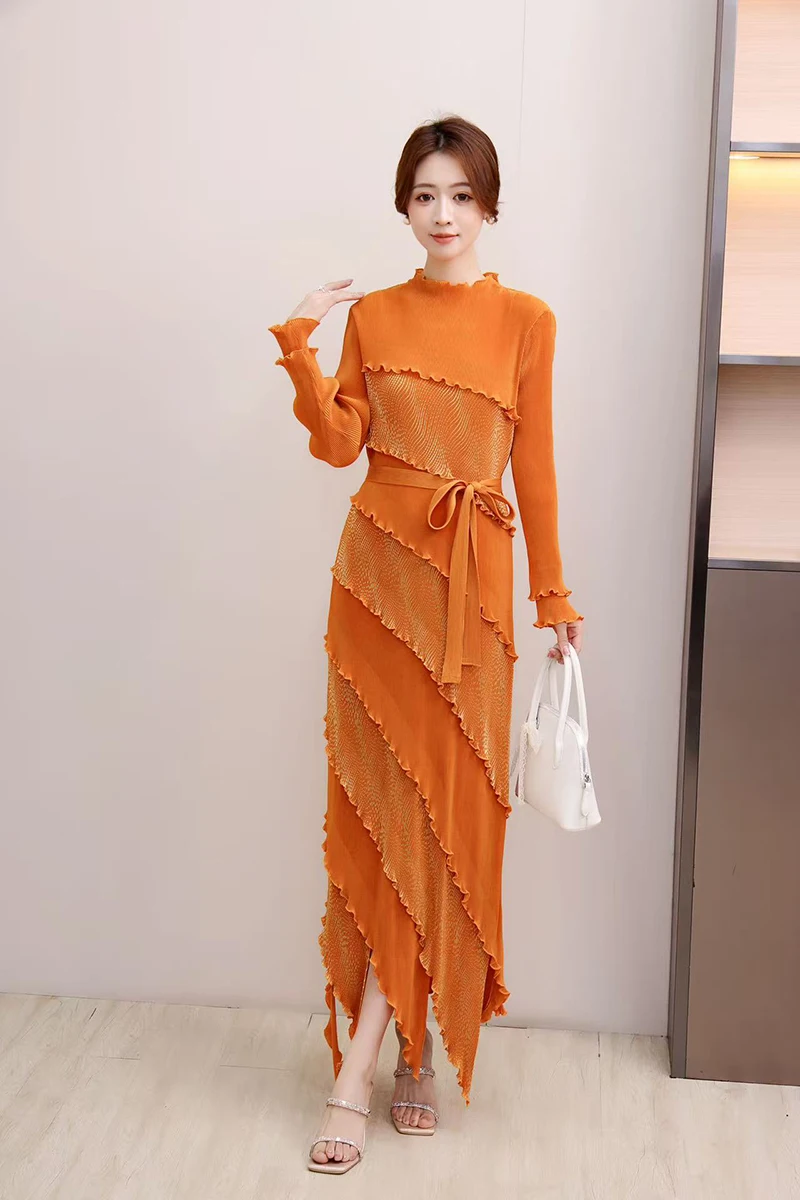 Miyake Heating Thick Wooden Earrings Pure Color Loaded Leaf Pleated French Dress Long Skirt Tie Strap Women's Dress 2025 Summer
Miyake Heating Thick Wooden Earrings Pure Color Loaded Leaf Pleated French Dress Long Skirt Tie Strap Women's Dress 2025 Summer