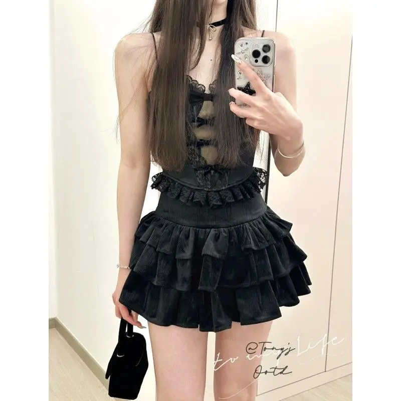 2 Piece Sets Womens Outfits Sweet Hot Girl Style Niche Lace Splicing Design Hollow Suspender Top and High-waisted Ruffled Skirt
2 Piece Sets Womens Outfits Sweet Hot Girl Style Niche Lace Splicing Design Hollow Suspender Top and High-waisted Ruffled Skirt