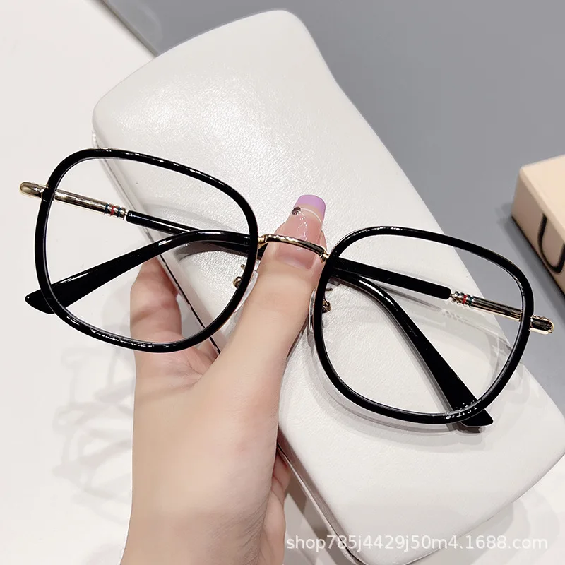 Large Frame Computer Glasses Frame Women Men Anti Blue Light Eyewear Blocking Glasses Ultra-light Portable Reading Eyeglasses
Large Frame Computer Glasses Frame Women Men Anti Blue Light Eyewear Blocking Glasses Ultra-light Portable Reading Eyeglasses