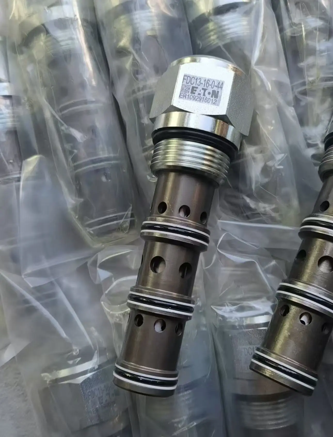 Plug in valve diversion valve FDC13-16-0-44
Plug in valve diversion valve FDC13-16-0-44