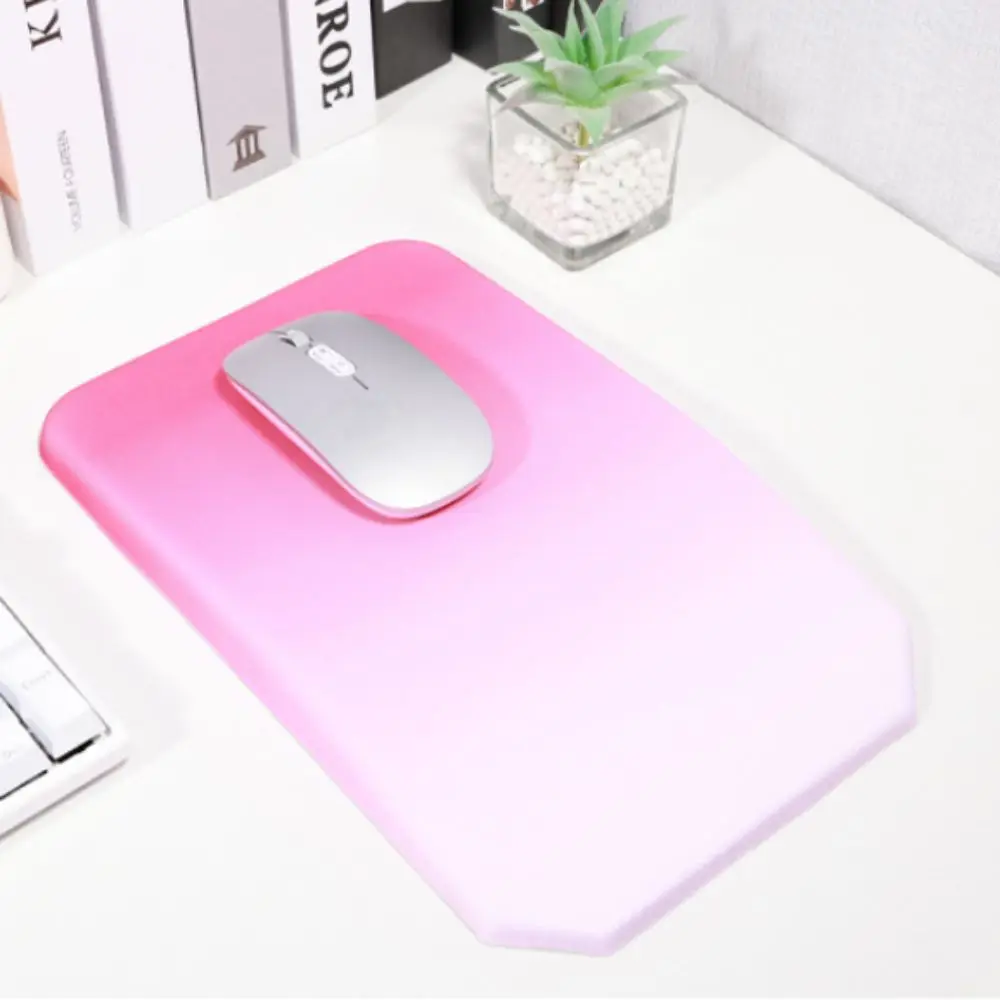 Anti-fatigue Slope Design Mouse Pad Wristguard Silicone Slope Shaped Mouse Pad Soft Comfortable Anti-skid Mouse Pad Home
Anti-fatigue Slope Design Mouse Pad Wristguard Silicone Slope Shaped Mouse Pad Soft Comfortable Anti-skid Mouse Pad Home