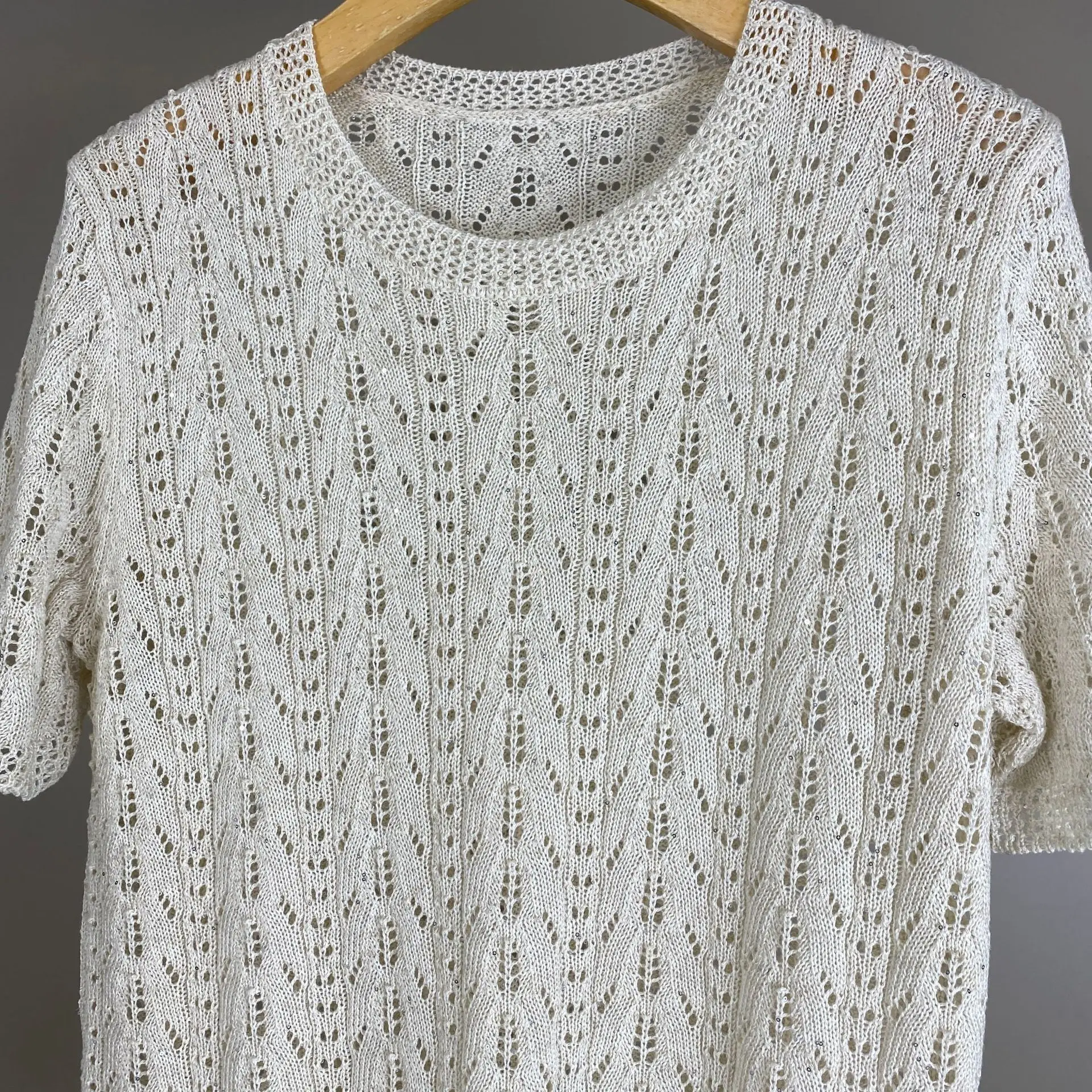 2026 Spring/Summer New Arrival: Women's Linen Knit Top Crew Neck, Short Sleeve, Openwork Design with Sequins — Stylish
2026 Spring/Summer New Arrival: Women's Linen Knit Top Crew Neck, Short Sleeve, Openwork Design with Sequins — Stylish
