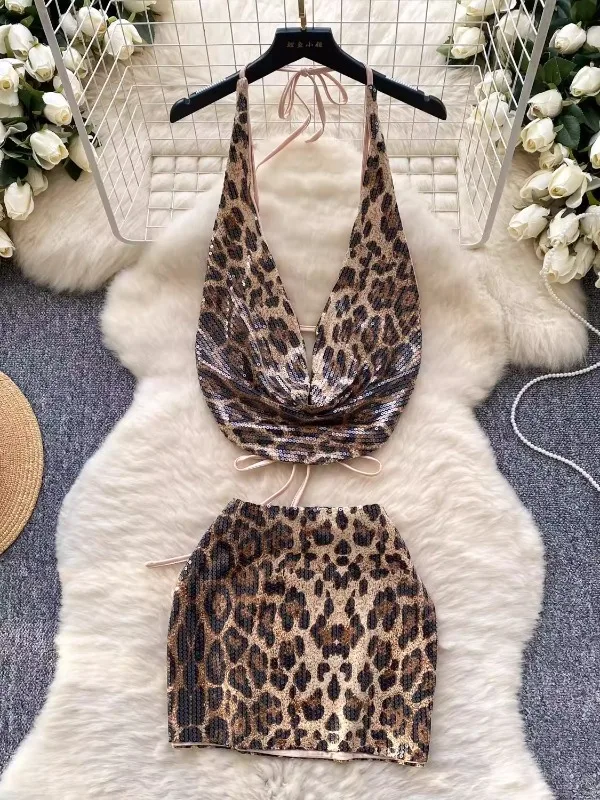 Fashion Clubwear Sexy Two Pieces Suits Halter Backless Mini Top Bodycon Short Skirt Female Sequins Design Leopard Sets
Fashion Clubwear Sexy Two Pieces Suits Halter Backless Mini Top Bodycon Short Skirt Female Sequins Design Leopard Sets