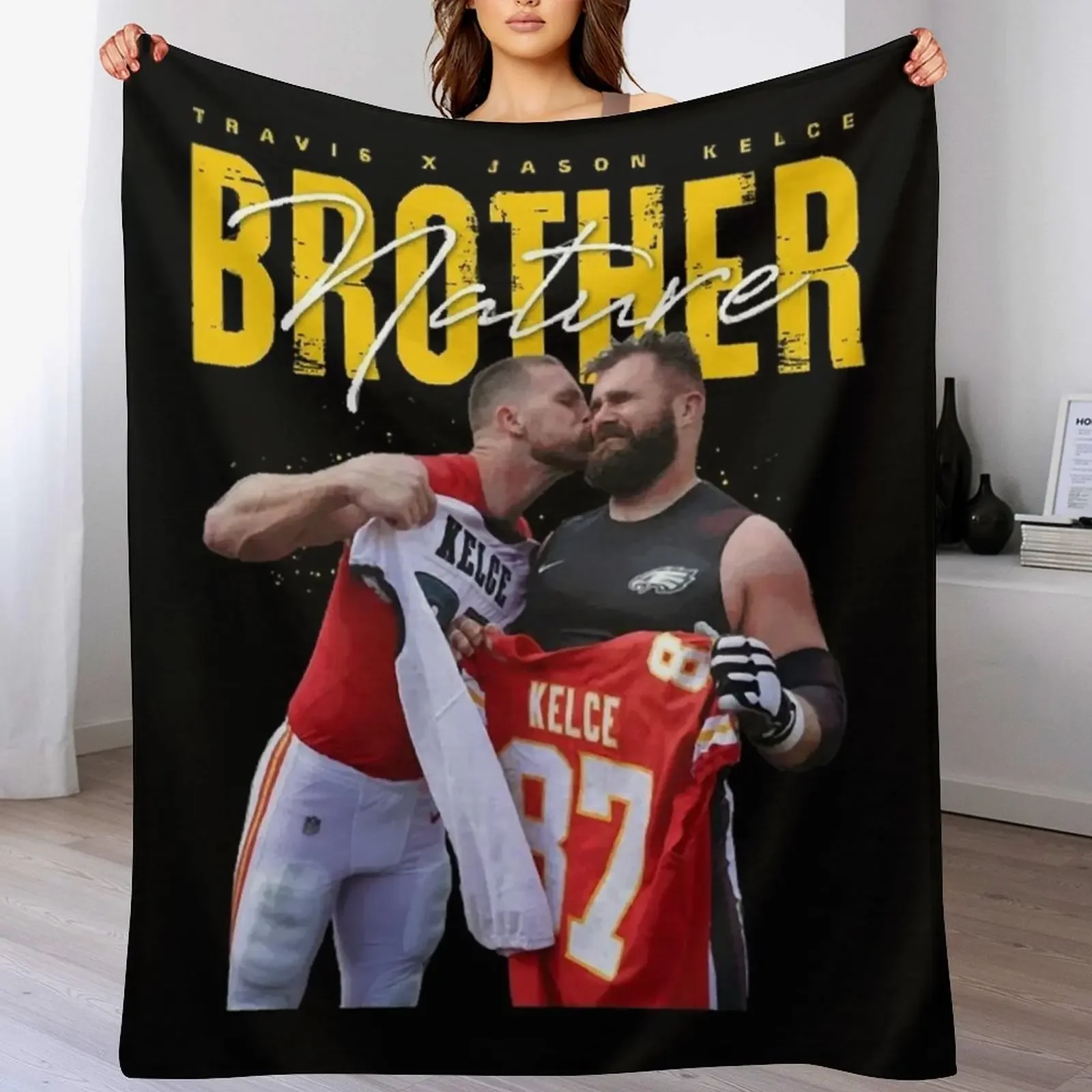 Trávís Kélcé x Jásón Kélcé Throw Blanket Cozy Warm Blanket for Bed Room Decor
Trávís Kélcé x Jásón Kélcé Throw Blanket Cozy Warm Blanket for Bed Room Decor