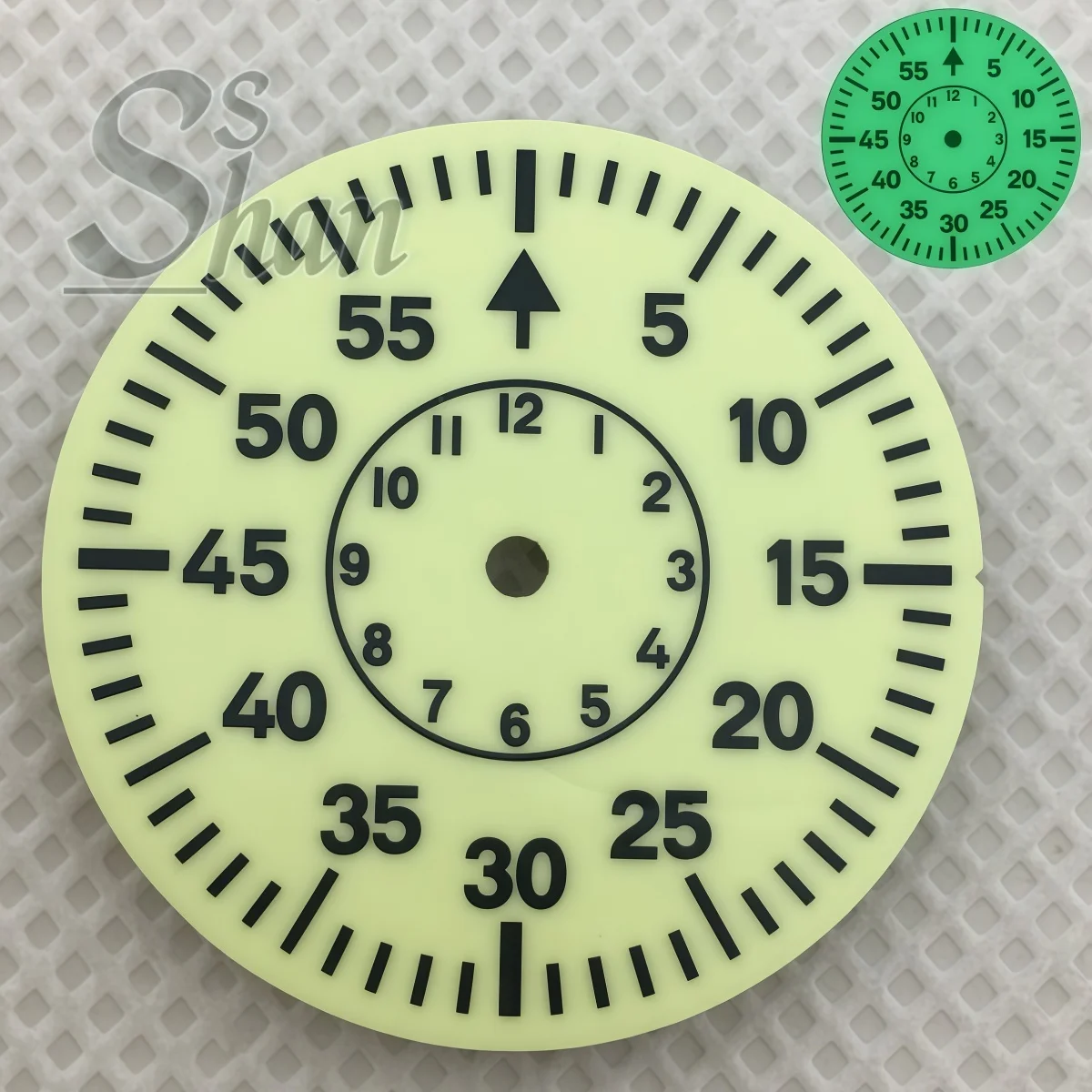 29mm pilot dial Arabic numeral scale C3 full luminous is suitable for NH35 NH36 ETA2824 PT5000 movement modification accessories
29mm pilot dial Arabic numeral scale C3 full luminous is suitable for NH35 NH36 ETA2824 PT5000 movement modification accessories
