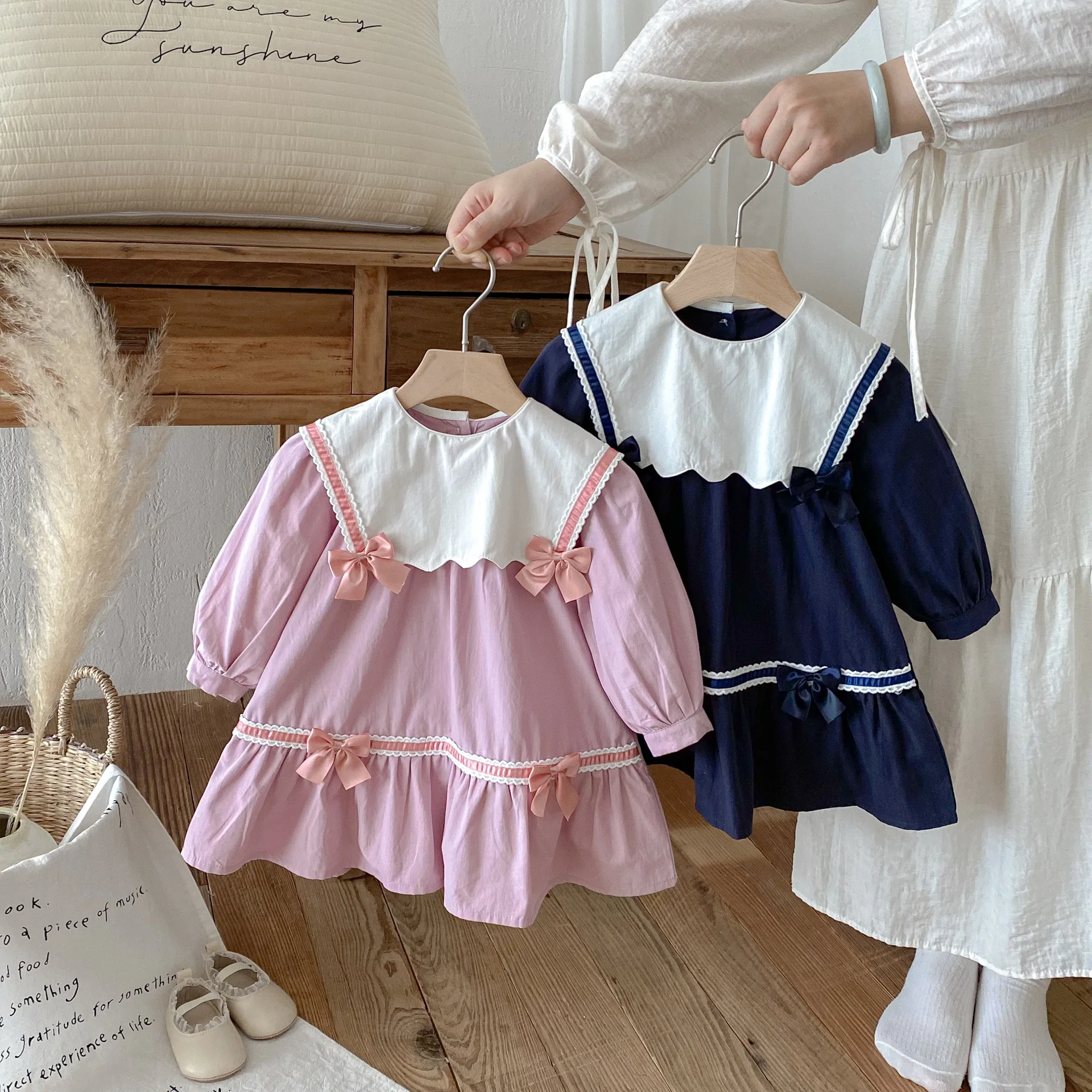 2025 Autumn New Girls Preppy Style Lapel Dress Children Long Sleeve Princess Dress Baby Girl Loose Casual Dress Kids Clothes
2025 Autumn New Girls Preppy Style Lapel Dress Children Long Sleeve Princess Dress Baby Girl Loose Casual Dress Kids Clothes