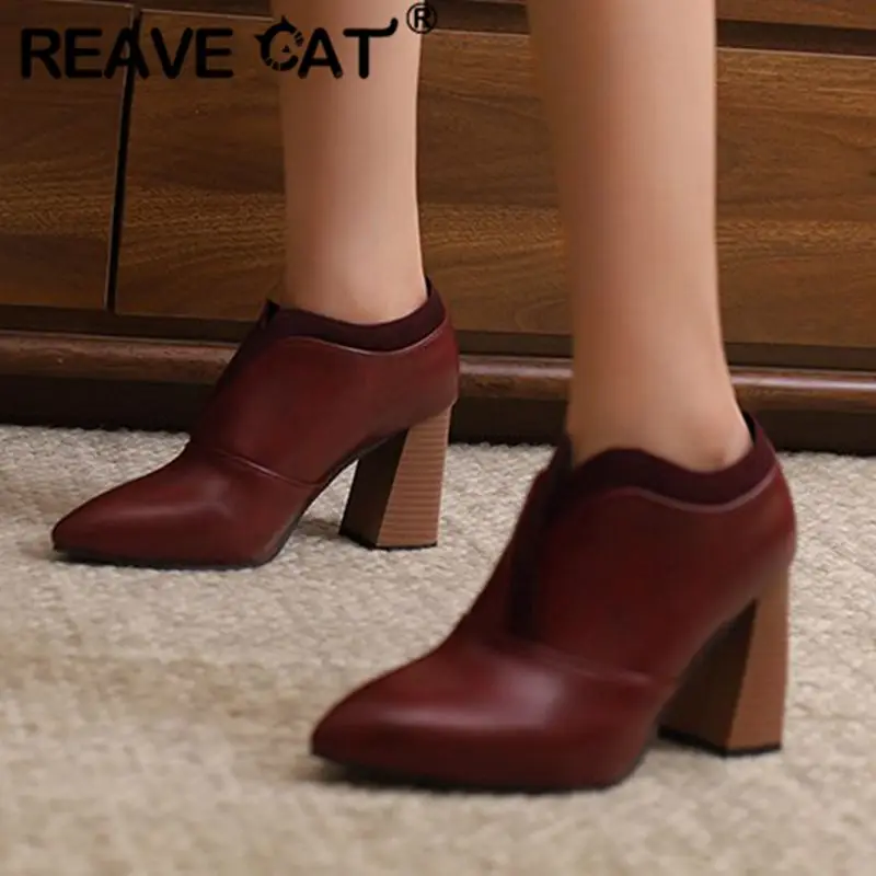 Женские туфли-лодочки с острым носком REAVE CAT, дизайнерские элегантные мягкие повседневные туфли больших размеров 48, 49, 50 на массивном высоком каблуке 8 см без застежки, весенняя обувь
Женские туфли-лодочки с острым носком REAVE CAT, дизайнерские элегантные мягкие повседневные туфли больших размеров 48, 49, 50 на массивном высоком каблуке 8 см без застежки, весенняя обувь