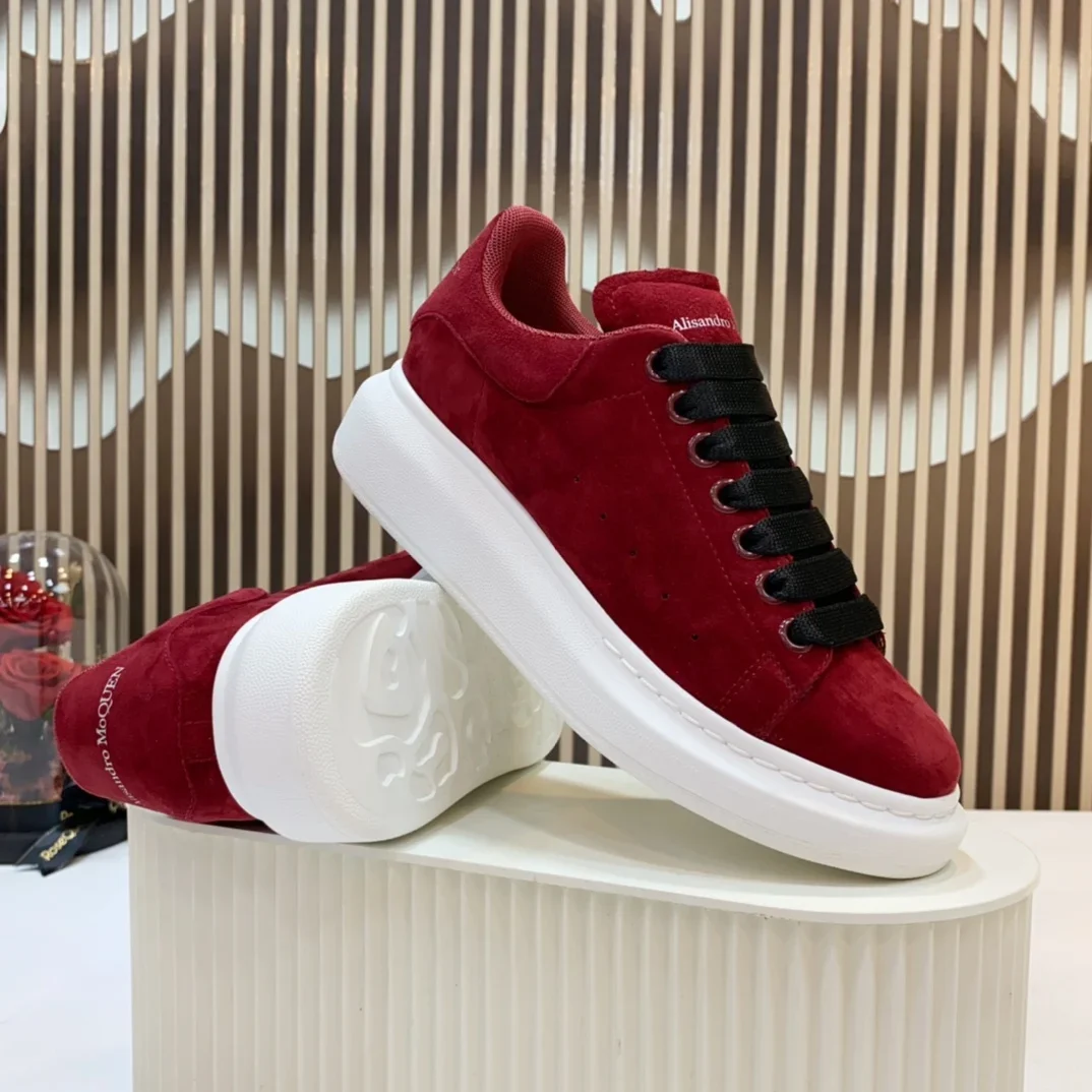 Top Hight Quality Mens Casual Sneakers Real Leather Womens Brand Designer Tennis Shoes Classic Fashion Design running shoes
Top Hight Quality Mens Casual Sneakers Real Leather Womens Brand Designer Tennis Shoes Classic Fashion Design running shoes