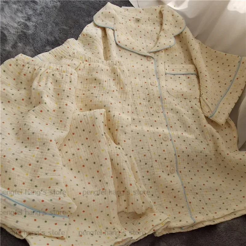 Милый пижамный комплект в горошек, домашняя одежда, новая хлопково-марлевая одежда для сна для женщин, длинные брюки с короткими рукавами, шорты, мягкая одежда для дома
Милый пижамный комплект в горошек, домашняя одежда, новая хлопково-марлевая одежда для сна для женщин, длинные брюки с короткими рукавами, шорты, мягкая одежда для дома