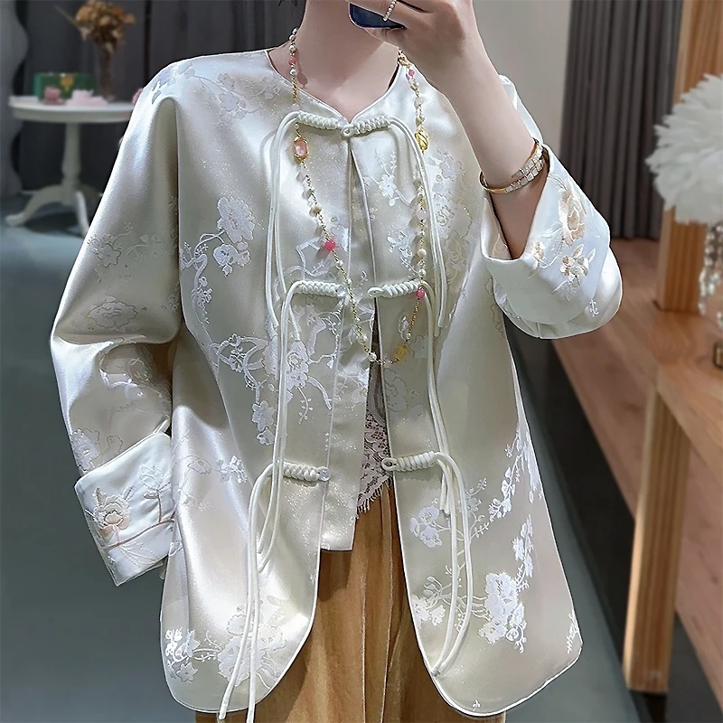Chinese Style Top Women's Autumn New Loose Vintage Jacquard +Embroidery Single Breasted +Tassel Elegant Lady Jacket S-XXL
Chinese Style Top Women's Autumn New Loose Vintage Jacquard +Embroidery Single Breasted +Tassel Elegant Lady Jacket S-XXL