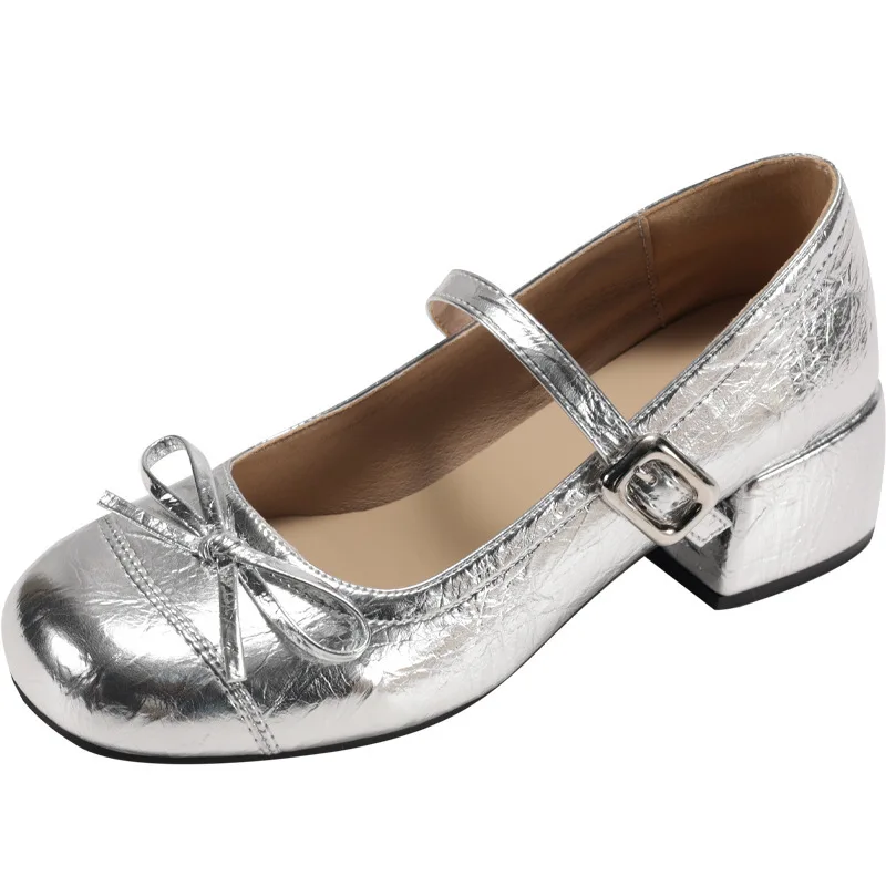 Fashionable Silver Butterfly Knot Ballet Flat Shoes Women's Spring Autumn New French Style Mary Janes Low Cut Casual Loafers
Fashionable Silver Butterfly Knot Ballet Flat Shoes Women's Spring Autumn New French Style Mary Janes Low Cut Casual Loafers