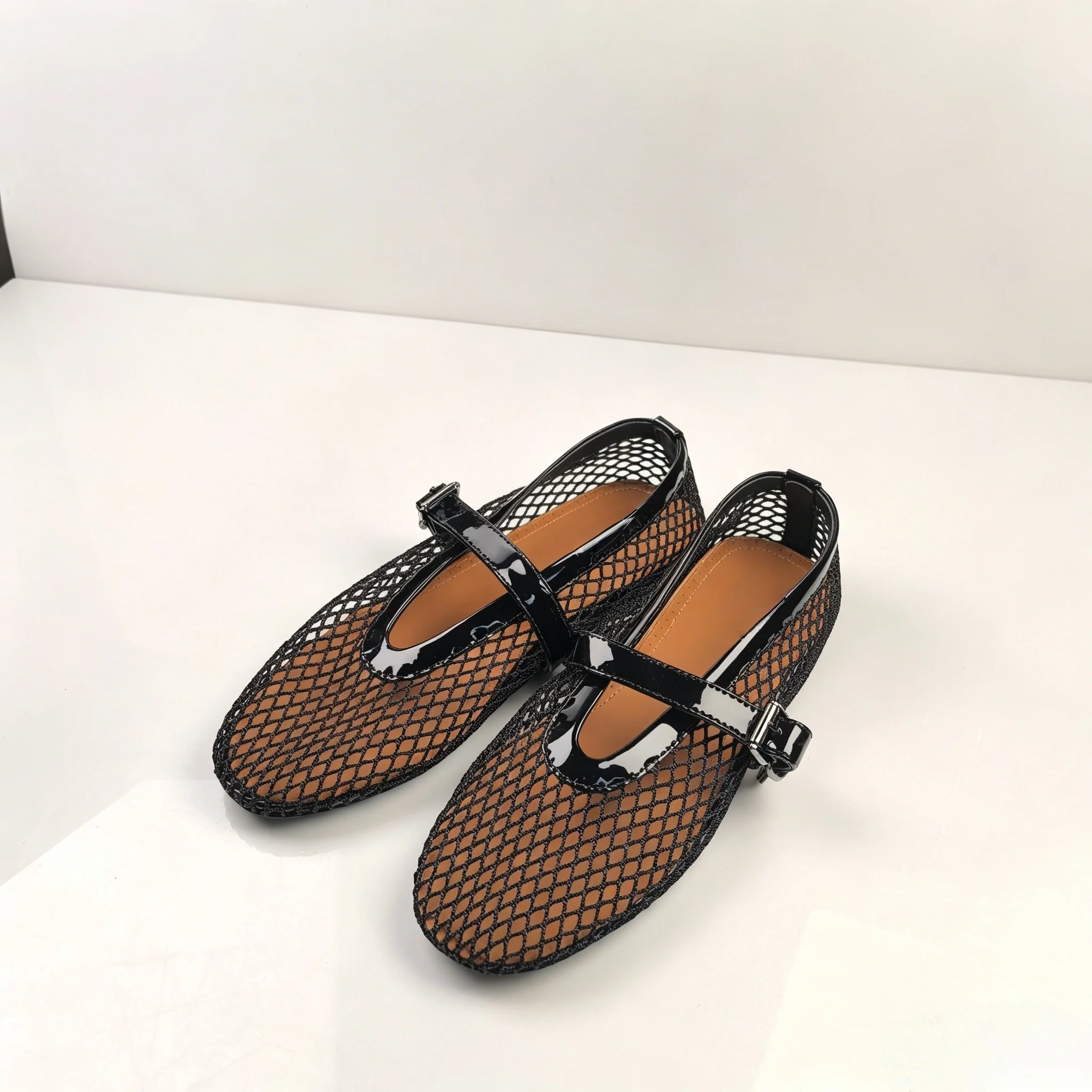 Luxury Mary Jane Flats for Women Stylish and Versatile Openwork Mesh Shoes Soft Flat Ballet Flats Everyday Shoes Holiday Gift
Luxury Mary Jane Flats for Women Stylish and Versatile Openwork Mesh Shoes Soft Flat Ballet Flats Everyday Shoes Holiday Gift