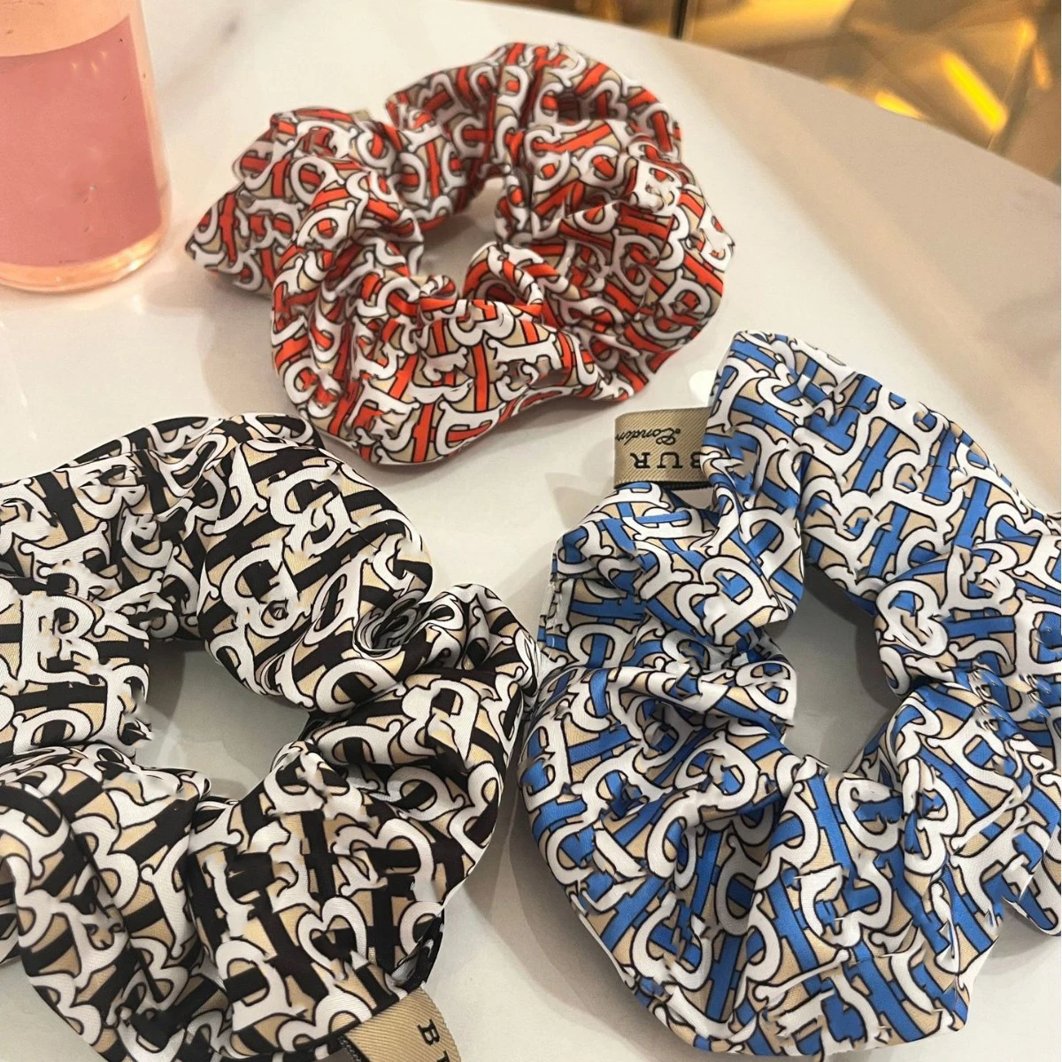 B.u.r.b. 2026 e.r.r.y Сексуальные роскошные женские модные аксессуары для волос и головные уборы, зажим для галстука, подарок на день рождения
B.u.r.b. 2026 e.r.r.y Сексуальные роскошные женские модные аксессуары для волос и головные уборы, зажим для галстука, подарок на день рождения