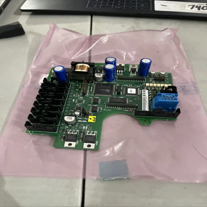 Новый оригинальный ПЛК RDW BOARD 00-119-966
Новый оригинальный ПЛК RDW BOARD 00-119-966