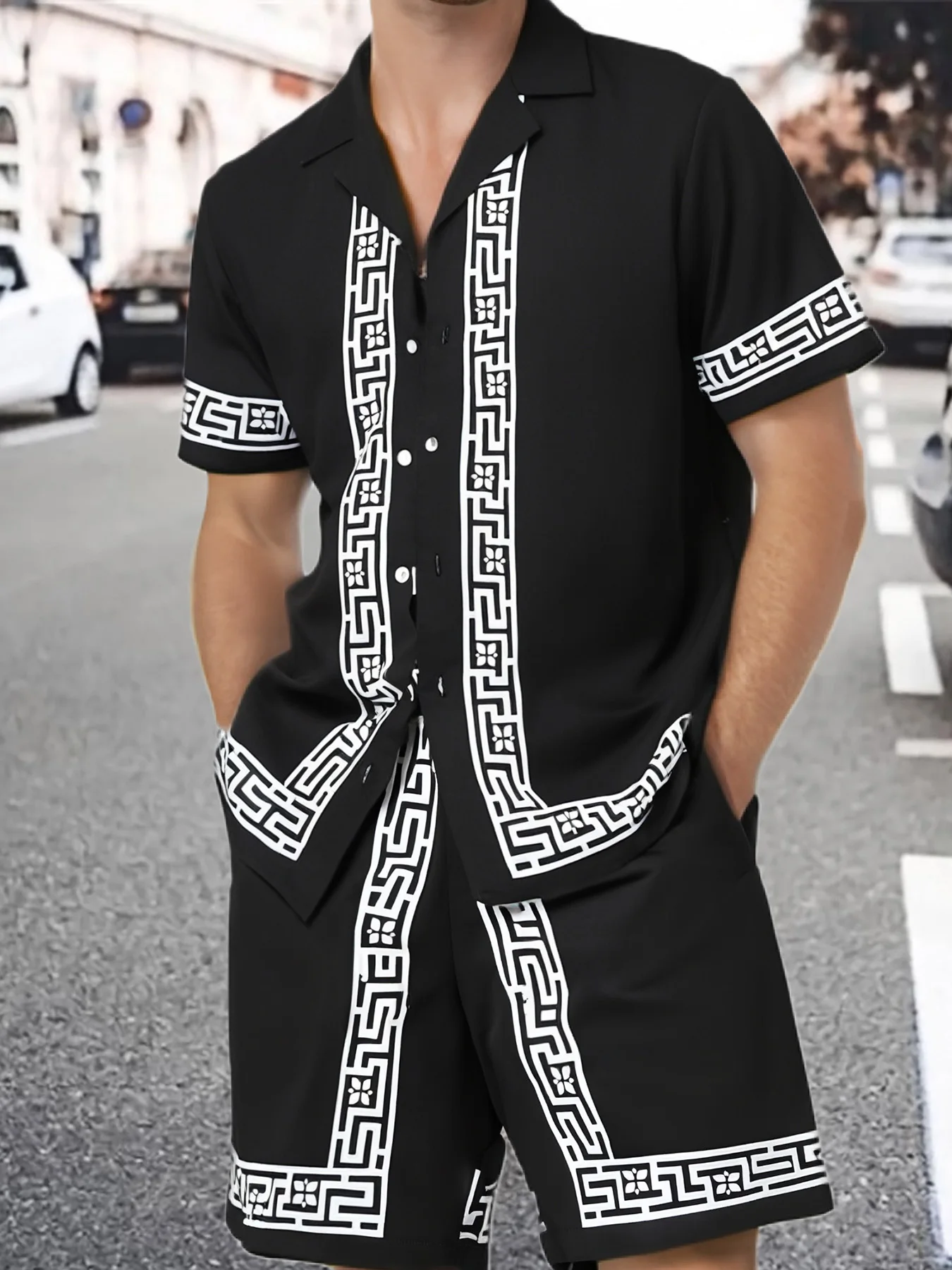 Men's Summer Lightweight Breathable Outfit, Classic Key Pattern Shirt & Shorts for Daily Commute
Men's Summer Lightweight Breathable Outfit, Classic Key Pattern Shirt & Shorts for Daily Commute