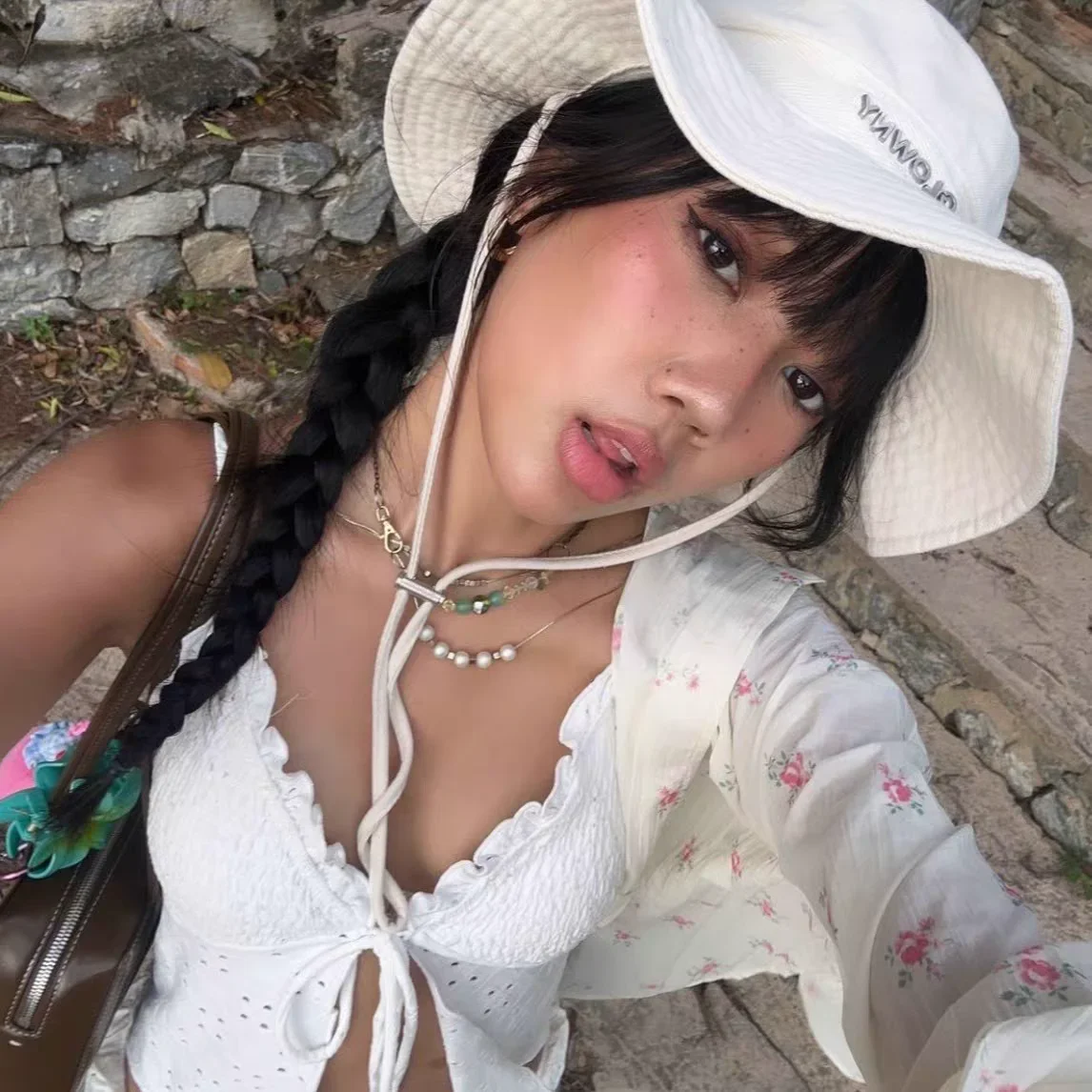 Лето 2024, женский высококачественный сенсорный купальник-бикини, консервативный купальник Pure Desire, закрывающий живот, праздничный купальник с принтом тай-дай
Лето 2024, женский высококачественный сенсорный купальник-бикини, консервативный купальник Pure Desire, закрывающий живот, праздничный купальник с принтом тай-дай