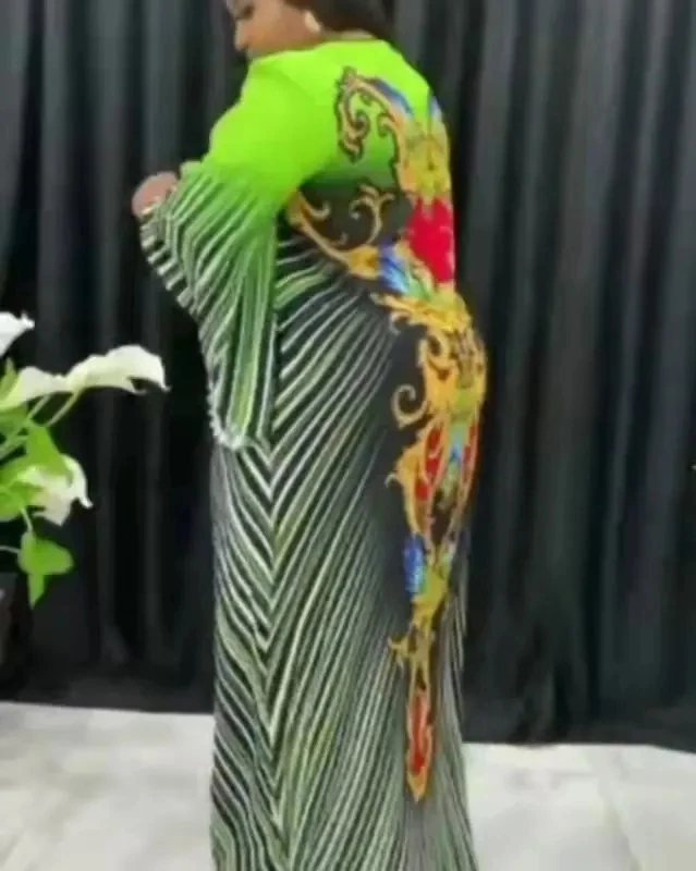 African Print Dresses for Women 2021 Summer Long Maxi Dress African Clothes Dashiki Hot Drilling V-neck Robe African Clothes
African Print Dresses for Women 2021 Summer Long Maxi Dress African Clothes Dashiki Hot Drilling V-neck Robe African Clothes