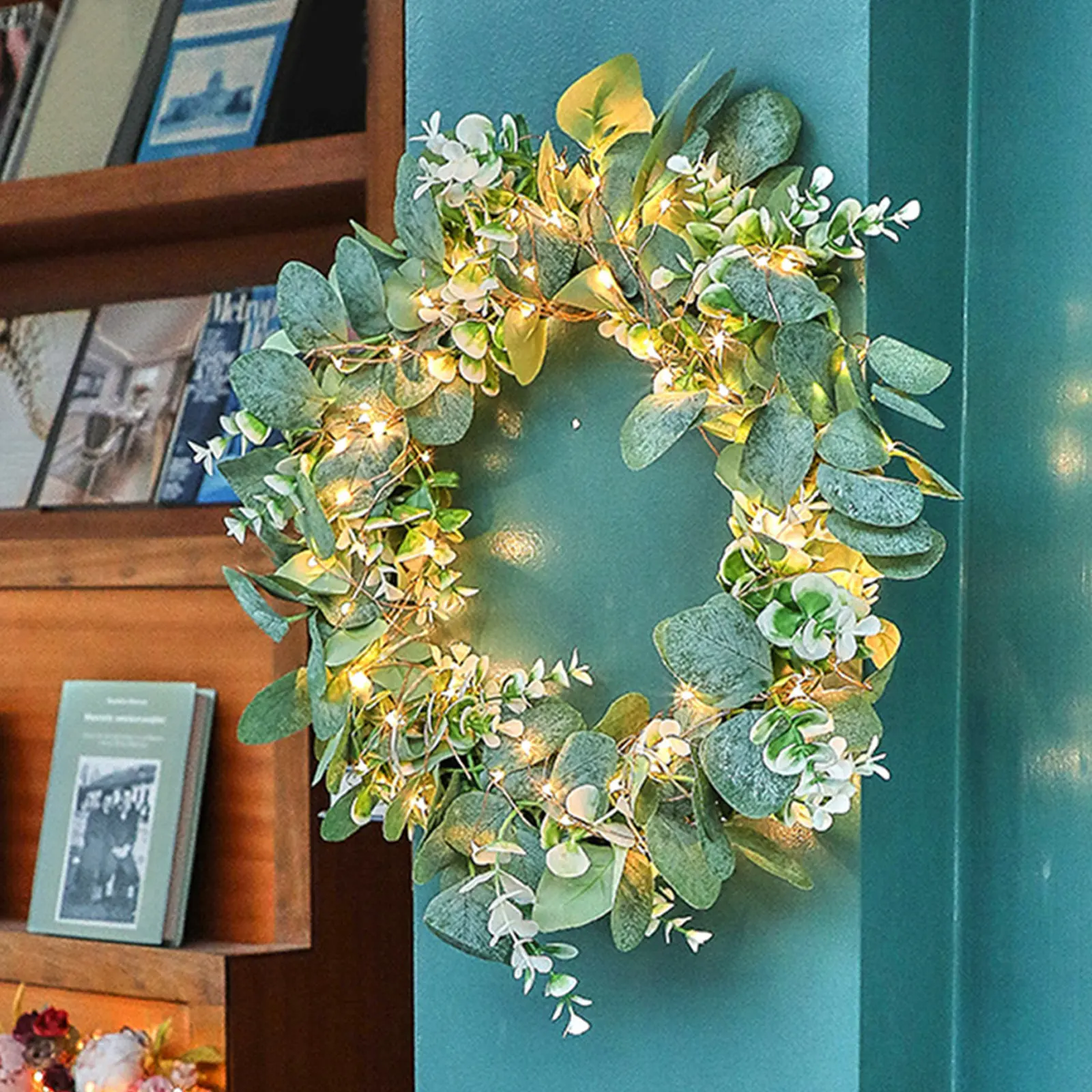 Искусственный светящийся венок из эвкалипта для декора: для дома и улицы, подвесная гирлянда, праздничное свадебное украшение, многоразовая, светящаяся, для сада
Искусственный светящийся венок из эвкалипта для декора: для дома и улицы, подвесная гирлянда, праздничное свадебное украшение, многоразовая, светящаяся, для сада