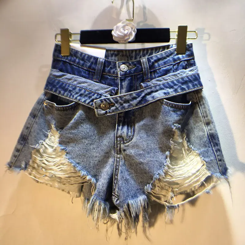 Summer New Arrival Double Waist High Waist Slimming Look Brushed Holes Raw Edge Washed Denim Shorts for Women, 2026 Trend
Summer New Arrival Double Waist High Waist Slimming Look Brushed Holes Raw Edge Washed Denim Shorts for Women, 2026 Trend