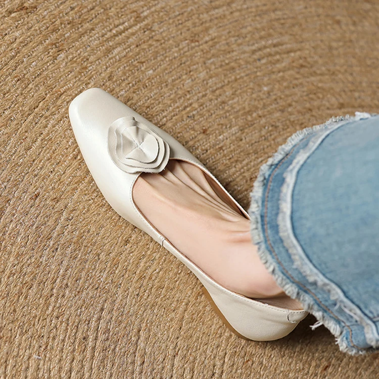 NEW Spring/Autumn Women Pumps Split Leather Shoes Women Square Toe Low Heel Shoes Shallow Stiletto Heels Flower Party Shoes HE44
NEW Spring/Autumn Women Pumps Split Leather Shoes Women Square Toe Low Heel Shoes Shallow Stiletto Heels Flower Party Shoes HE44