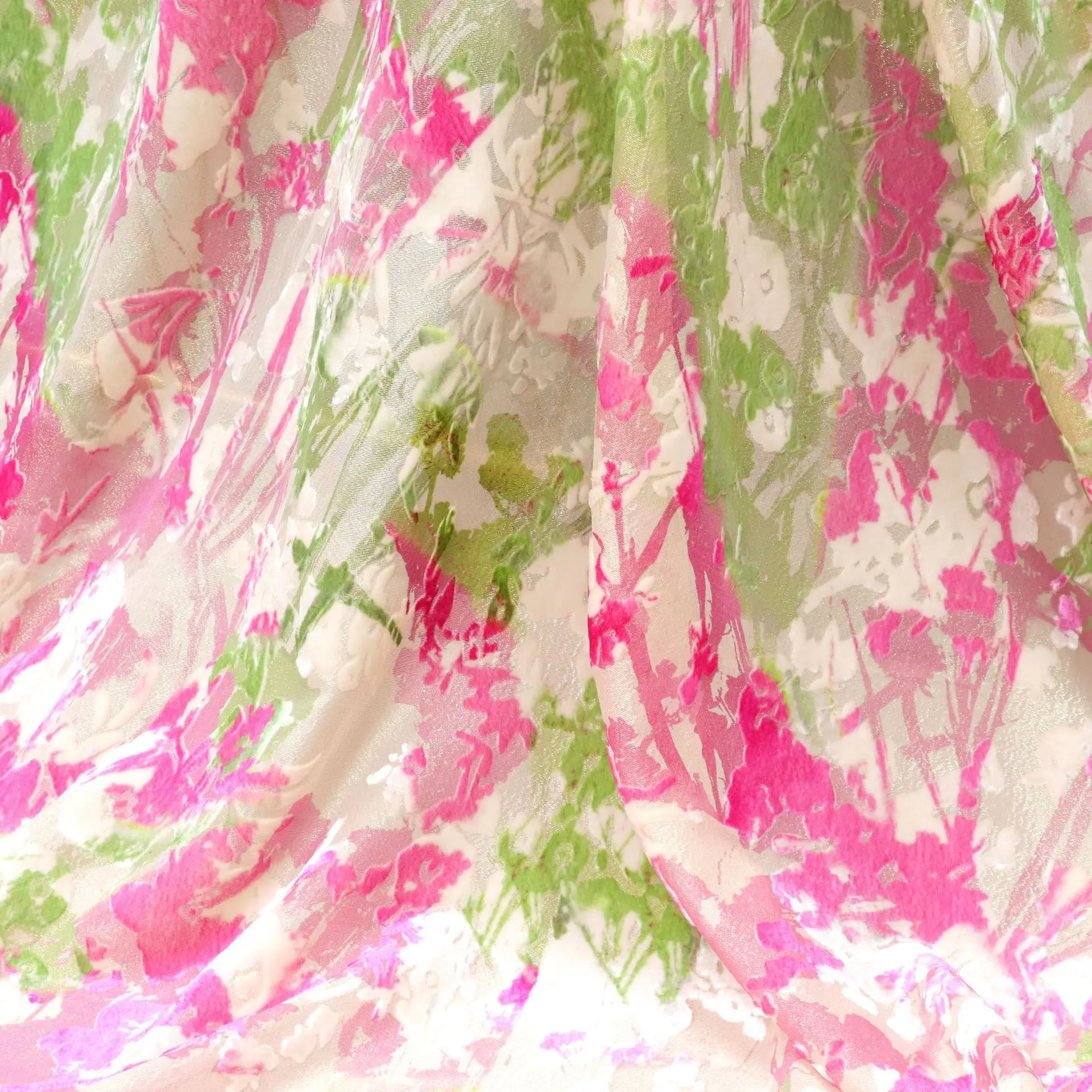 Шелковая тканая обнаженная плюс бархатная ткань с принтом платья Cheongsam с узором
Шелковая тканая обнаженная плюс бархатная ткань с принтом платья Cheongsam с узором