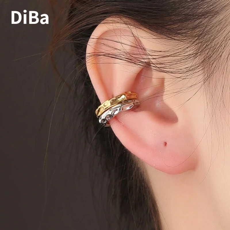 Fashion Jewelry European and American Design Splicing Color Metal Clip Earrings For Women Wedding Gifts Cool Trend Accessories
Fashion Jewelry European and American Design Splicing Color Metal Clip Earrings For Women Wedding Gifts Cool Trend Accessories