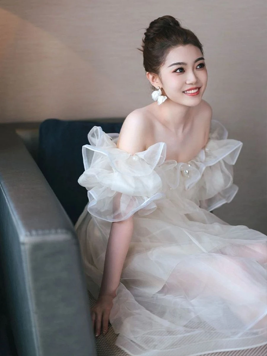 Princess Style Wedding Dress Morning Robe Light Veil Bride White Large Size Cute Women's Fashion Pearl Embellished mid Waist ...
Princess Style Wedding Dress Morning Robe Light Veil Bride White Large Size Cute Women's Fashion Pearl Embellished mid Waist ...