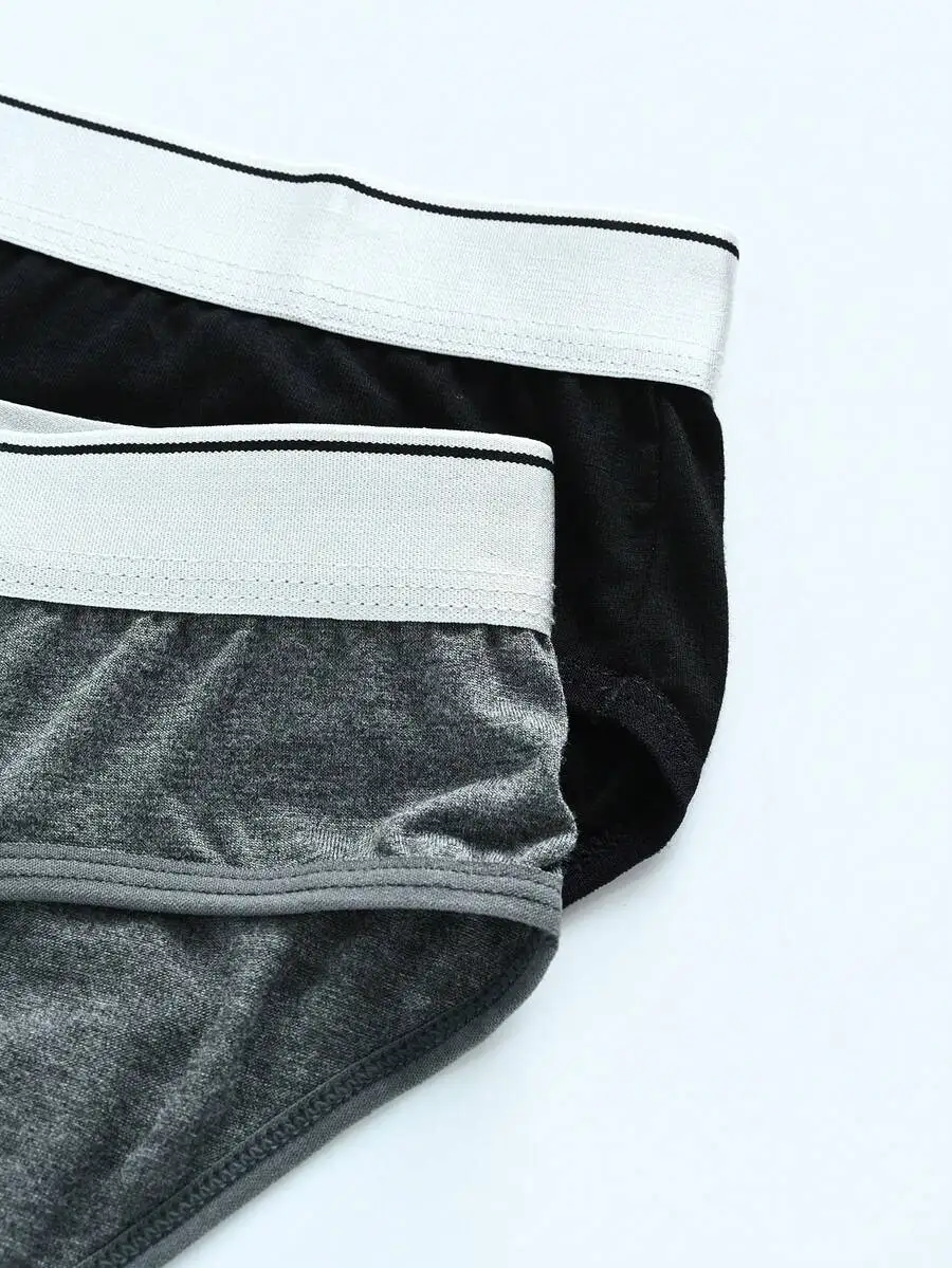 Mens Breathable Triangle Underwear Four Seasons 4pcs Pack
Mens Breathable Triangle Underwear Four Seasons 4pcs Pack