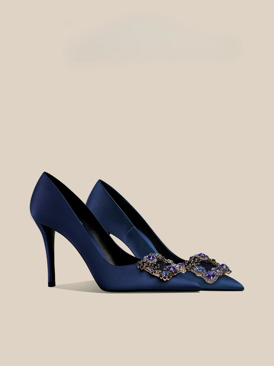 Spring and Autumn New Women's High Heels Royal Blue Thin Heel Pointed Satin Rhinestone Fashion Women's Shoes
Spring and Autumn New Women's High Heels Royal Blue Thin Heel Pointed Satin Rhinestone Fashion Women's Shoes